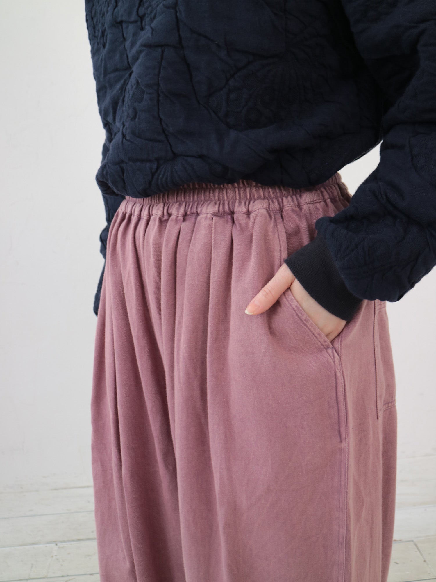 YARRA INDIAエンザイム裾ダーツパンツ YR-1545-235