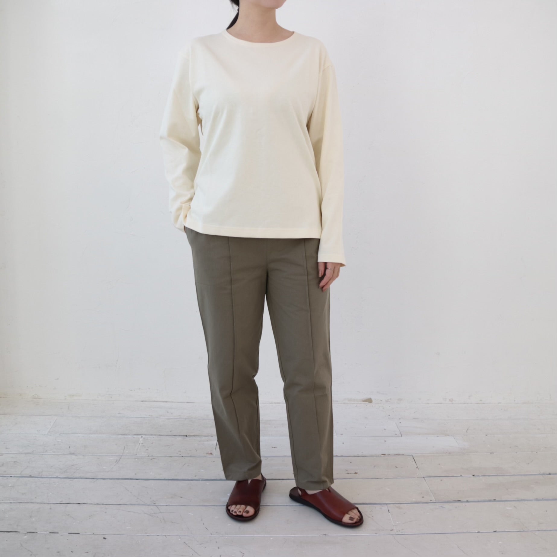 YARRA バックサテンスリムパンツ YR-1415-210