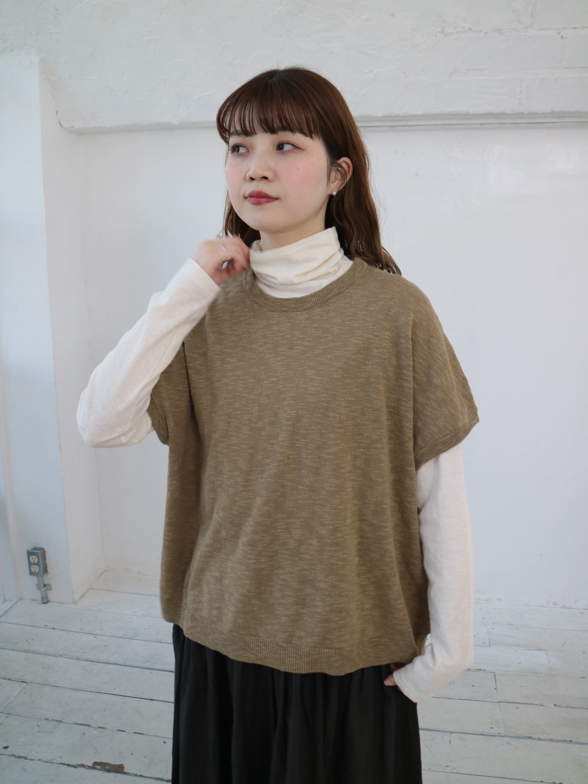 YARRA リネンコットンスリットニットベスト YR-1548-204