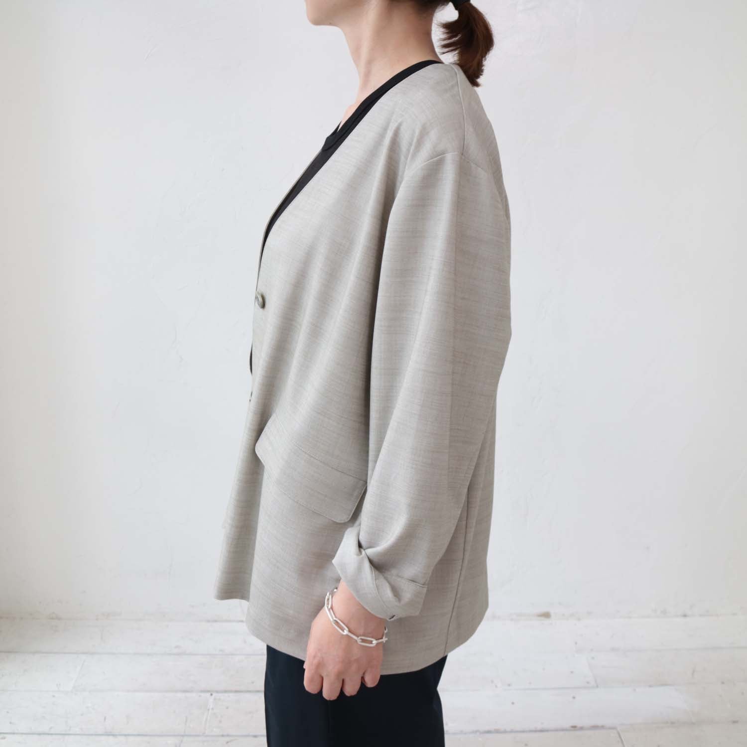 doux bleu Vネックノーカラージャケット DB-2417-002