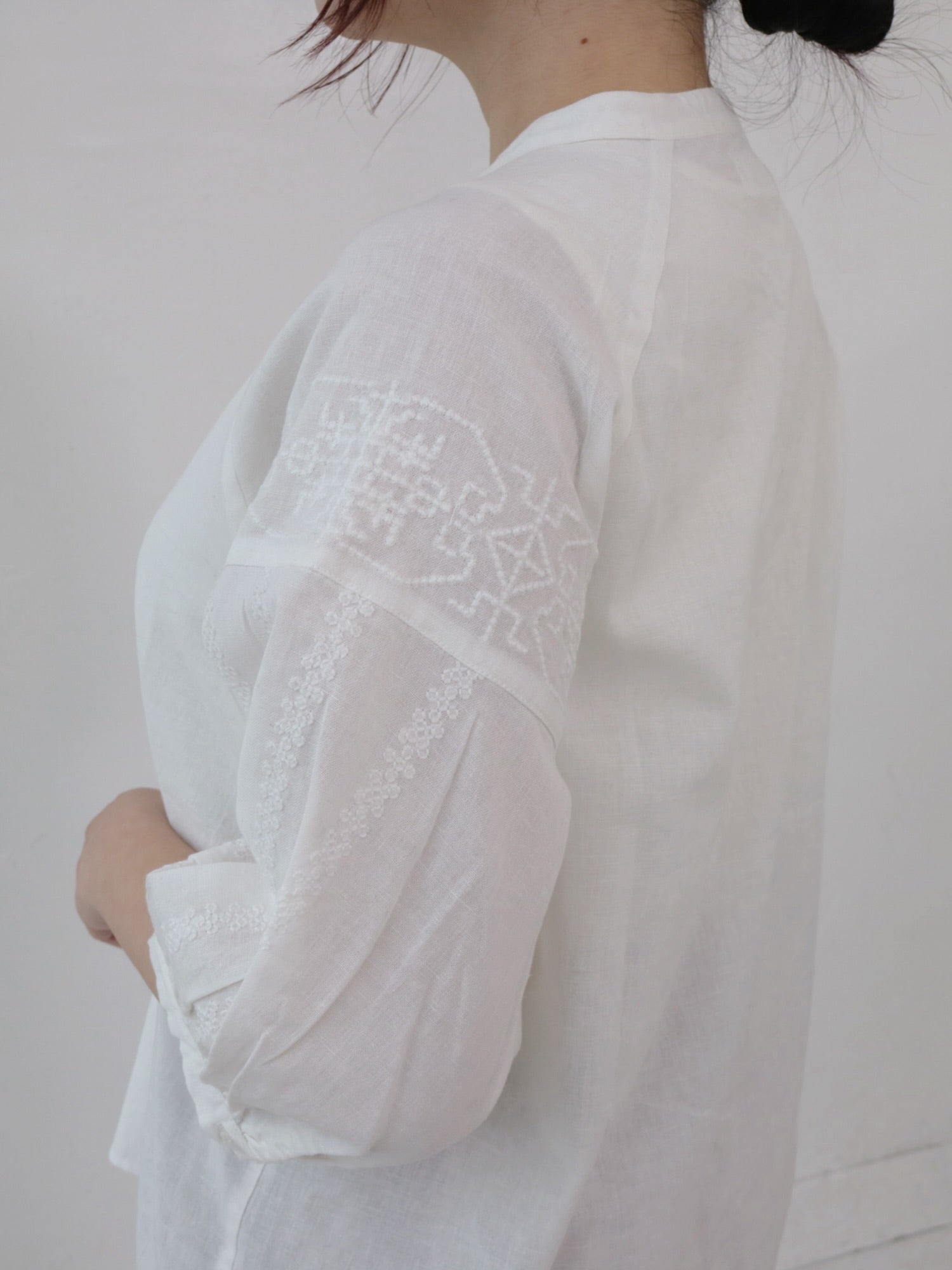 YARRA INDIAリネンコットン袖刺繍ブラウス YR-1523-272