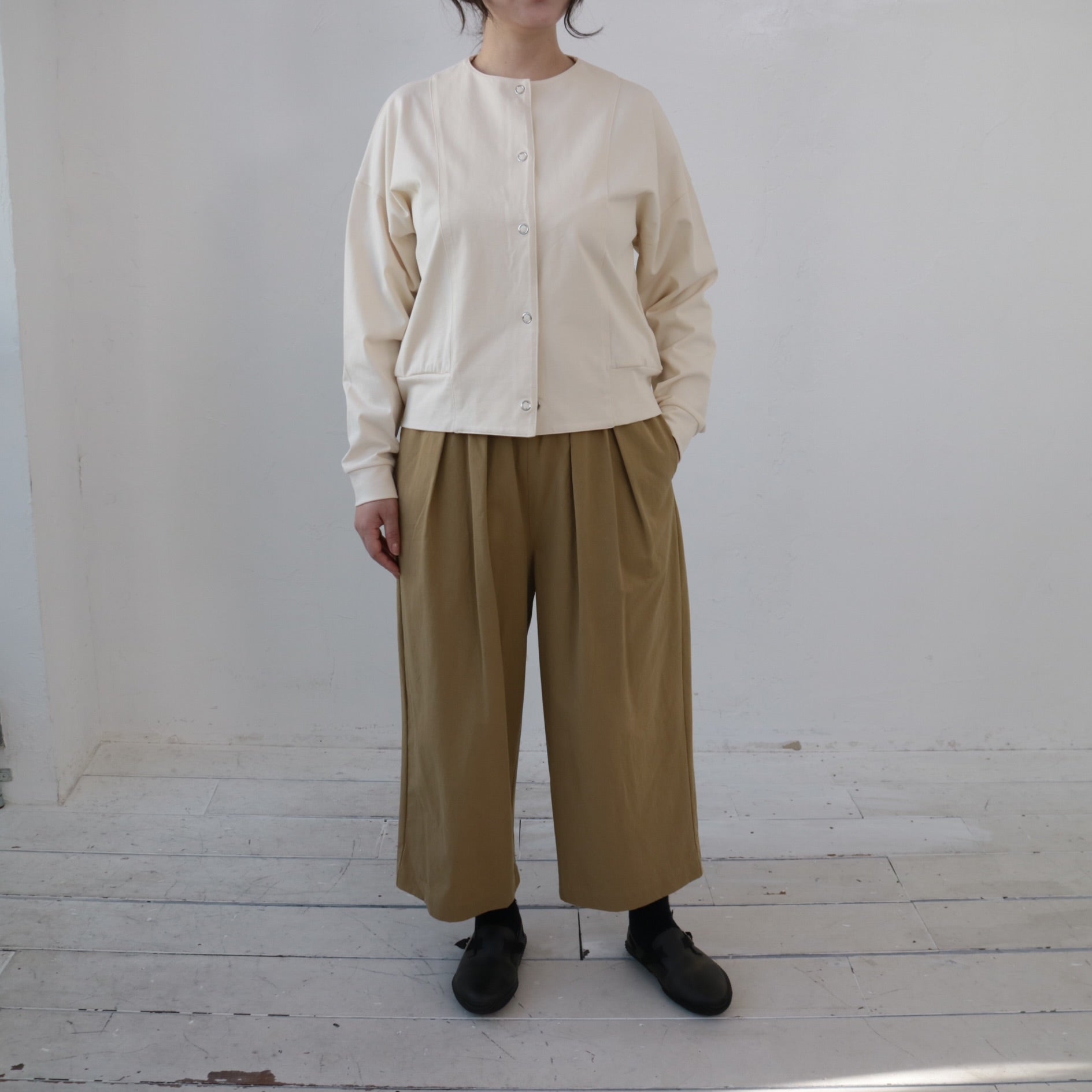 YARRA 9分丈たっぷりタックパンツ YR-1445-210