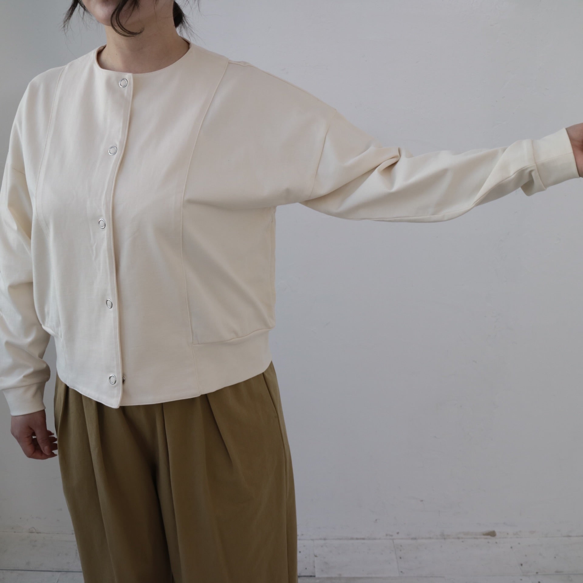 YARRA ドットボタンカットカーディガン YR-1441-213