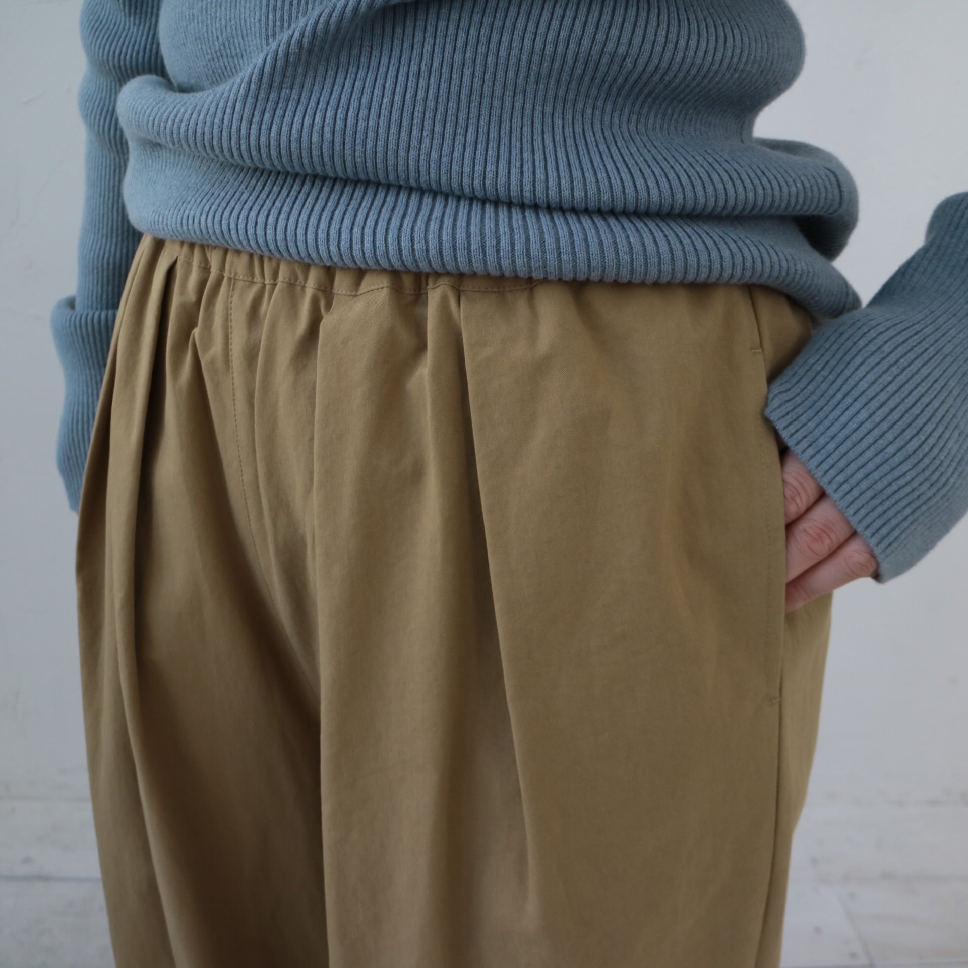 YARRA 9分丈たっぷりタックパンツ YR-1445-210