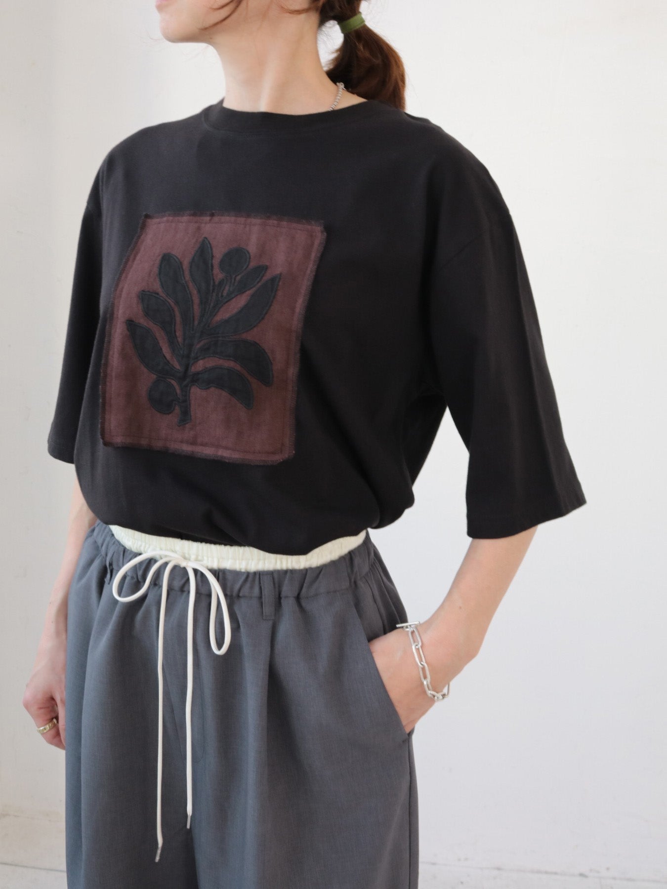 doux bleu アップリケ刺繍Tシャツ DB-2621-050
