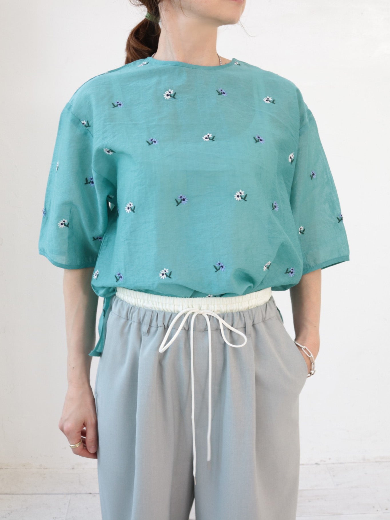 doux bleu シアー刺繍ブラウス DB-2623-075
