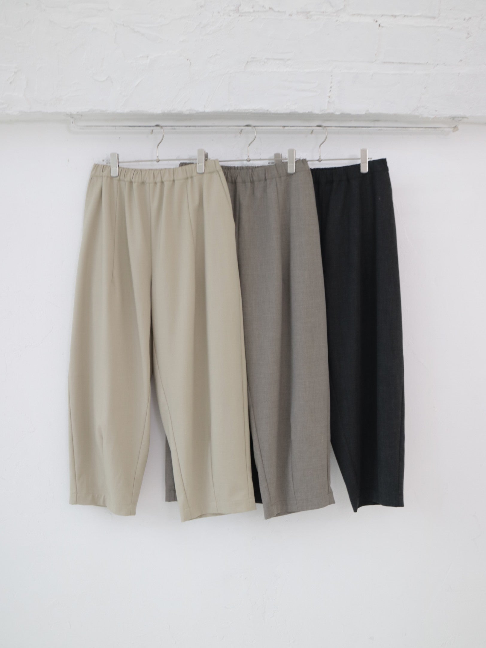 doux bleu タックボリュームパンツ DB-2545-024