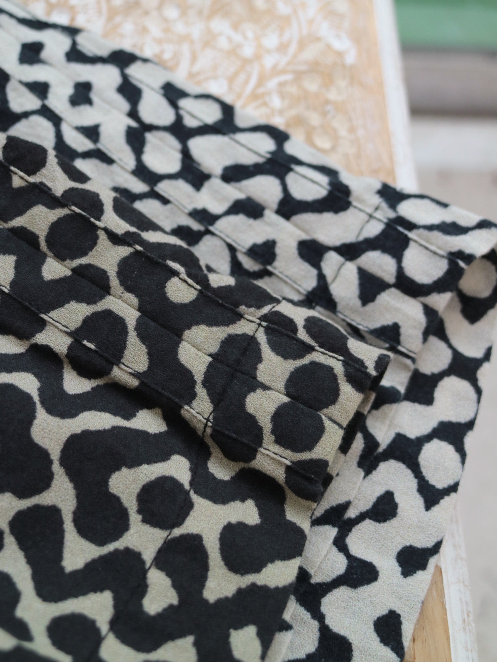 doux bleu インドプリント イージーパンツ DB-2545-007