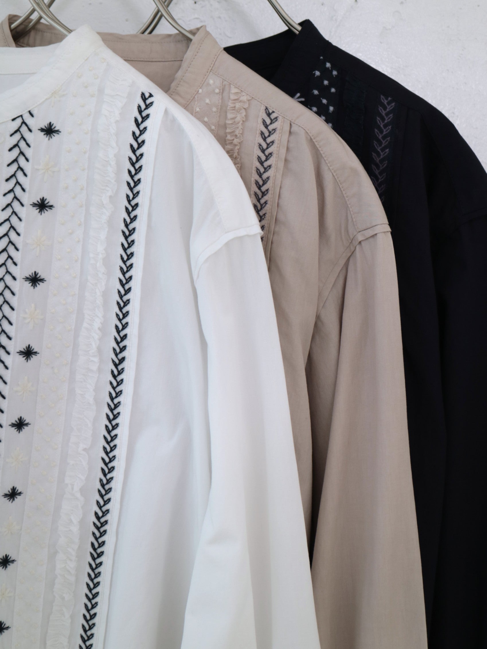 doux bleu ステッチ エンブロイダリーシャツ DB-2543-017