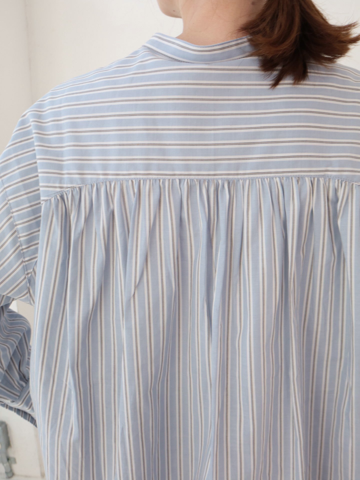 doux bleu バックギャザーシャツ DB-2543-028