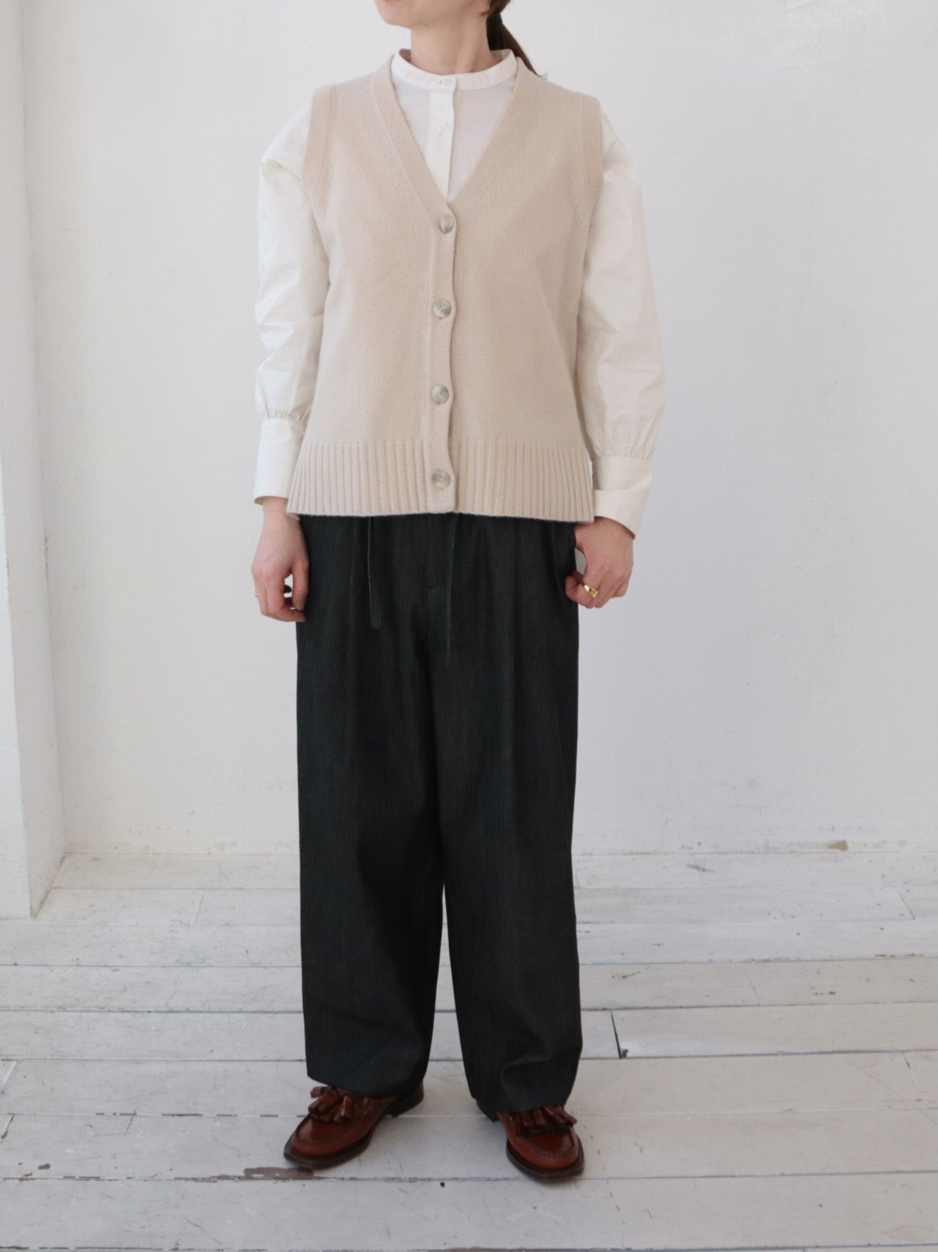 doux bleu EXファインメリノウール ニットベスト DB-2548-032