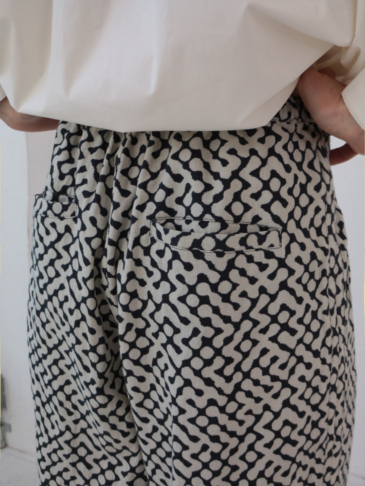 doux bleu インドプリント イージーパンツ DB-2545-007