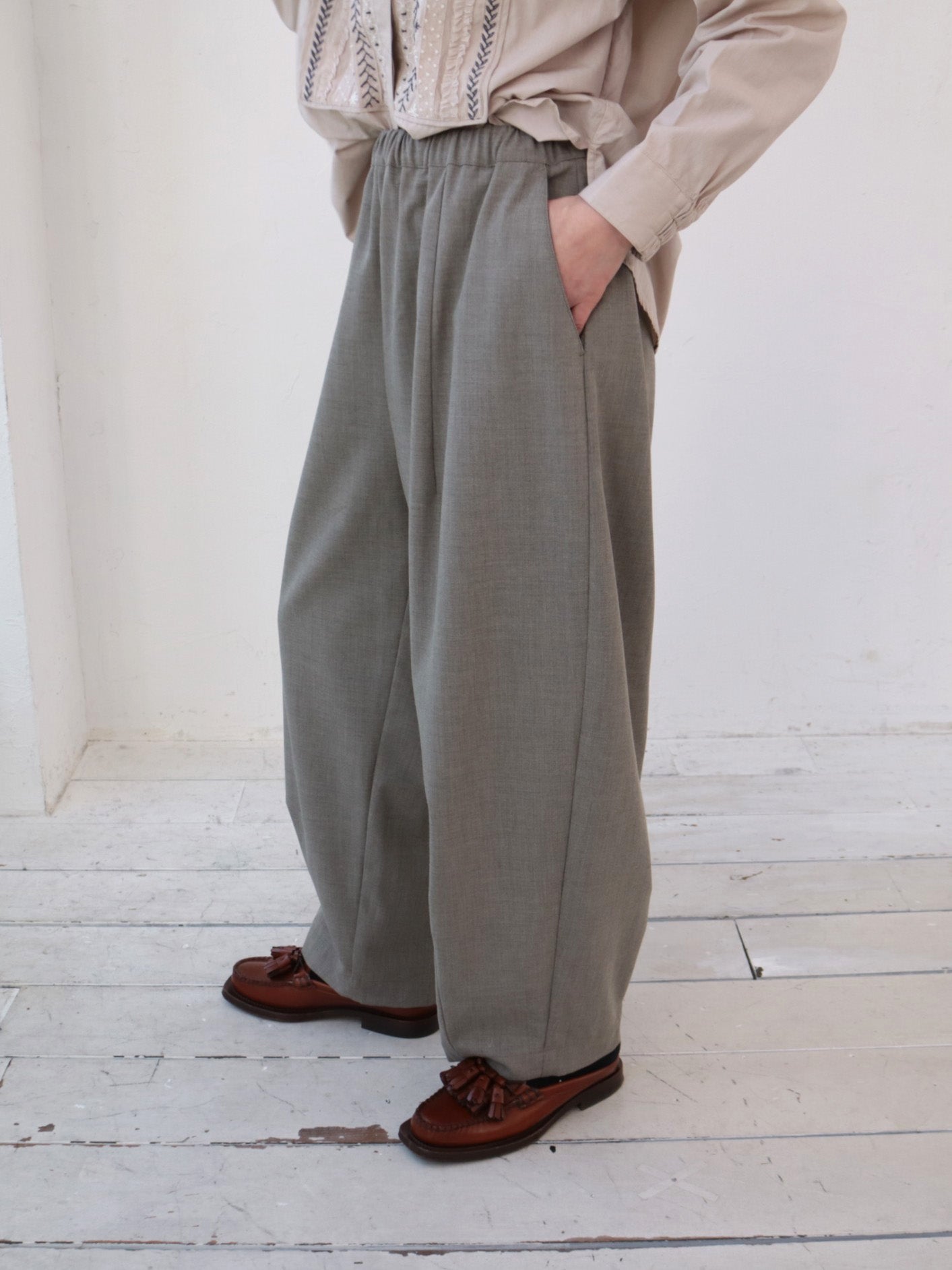 doux bleu タックボリュームパンツ DB-2545-024