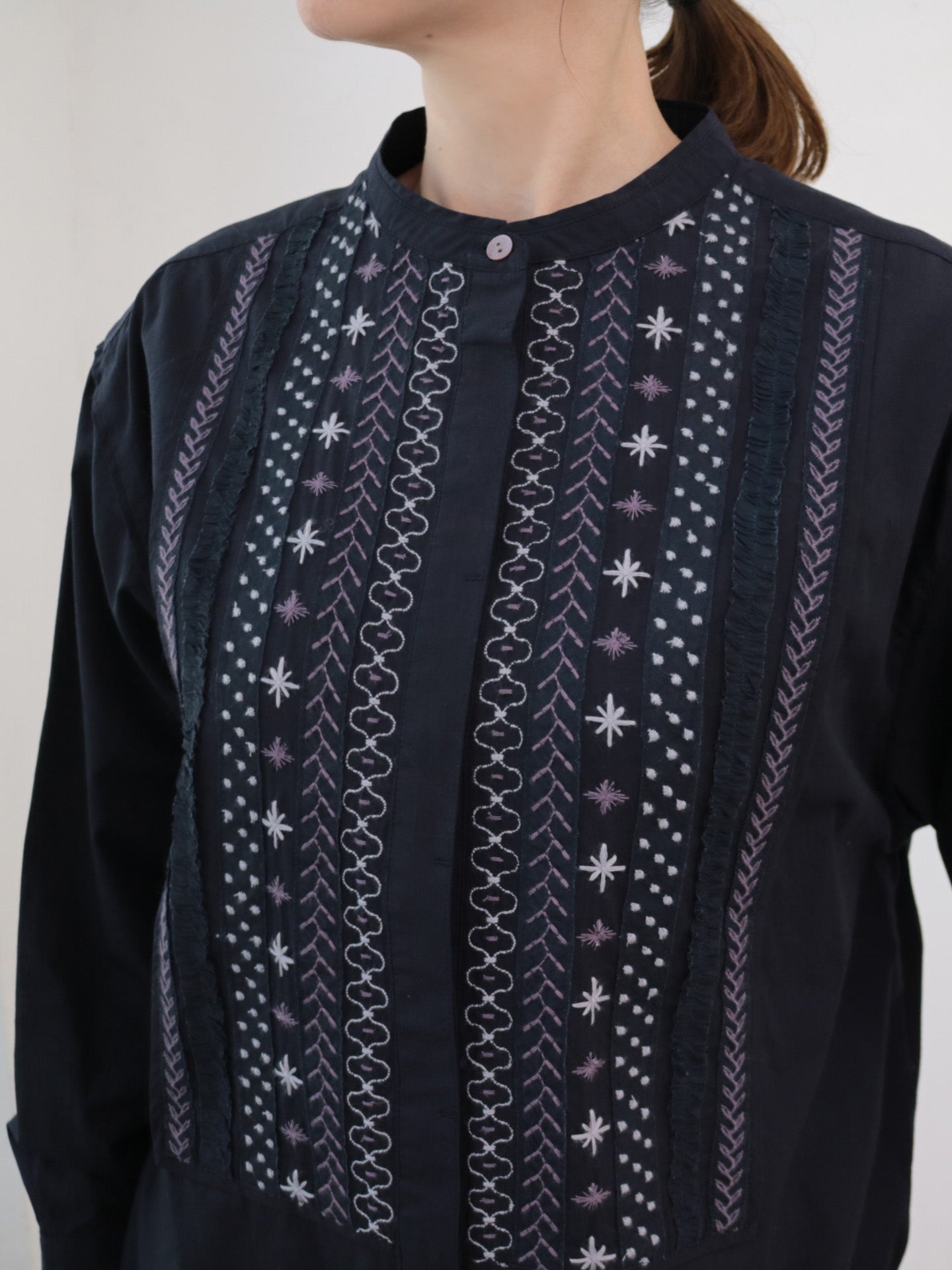 doux bleu ステッチ エンブロイダリーシャツ DB-2543-017