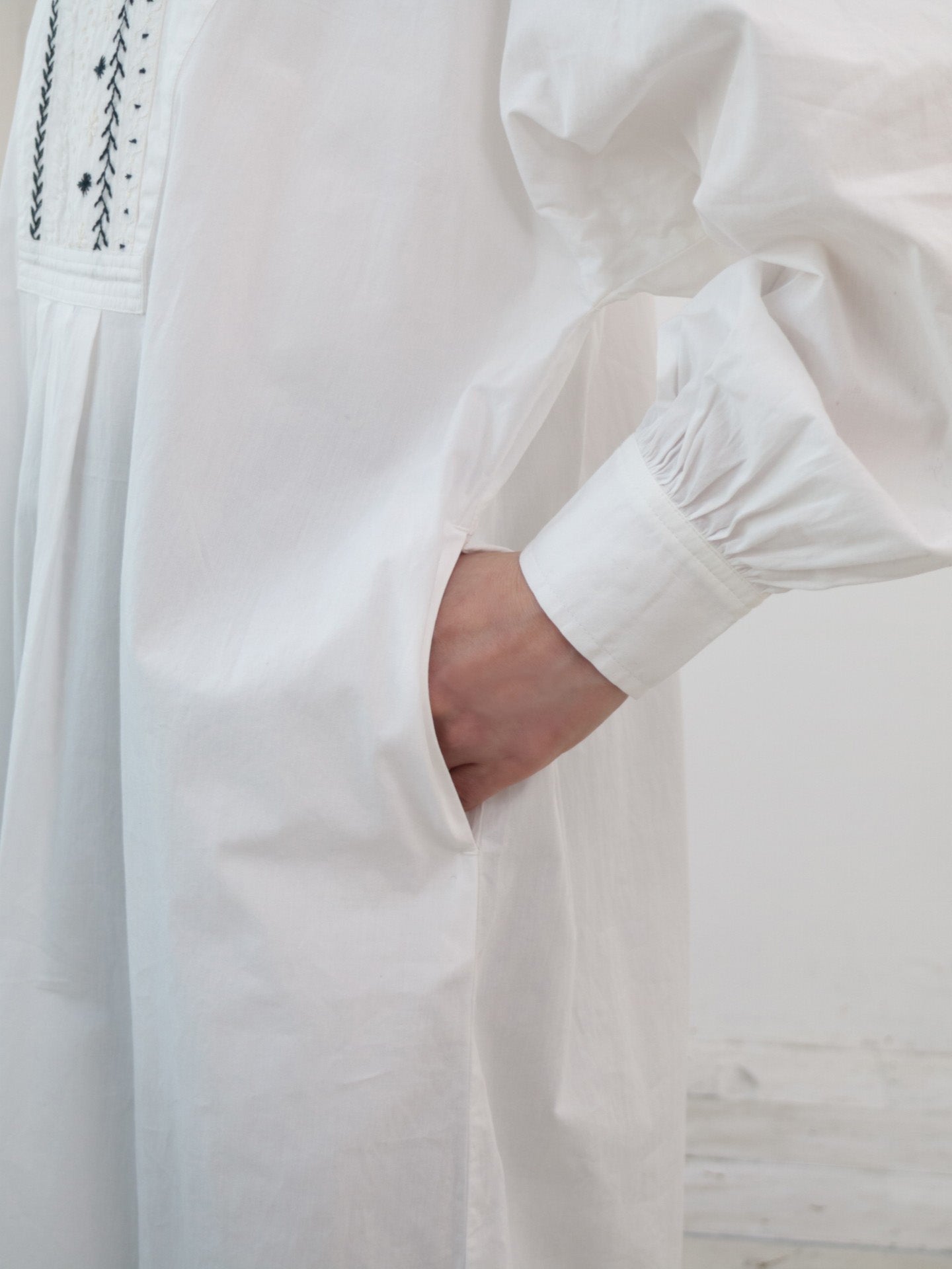 doux bleu ステッチ エンブロイダリーワンピース DB-2544-018