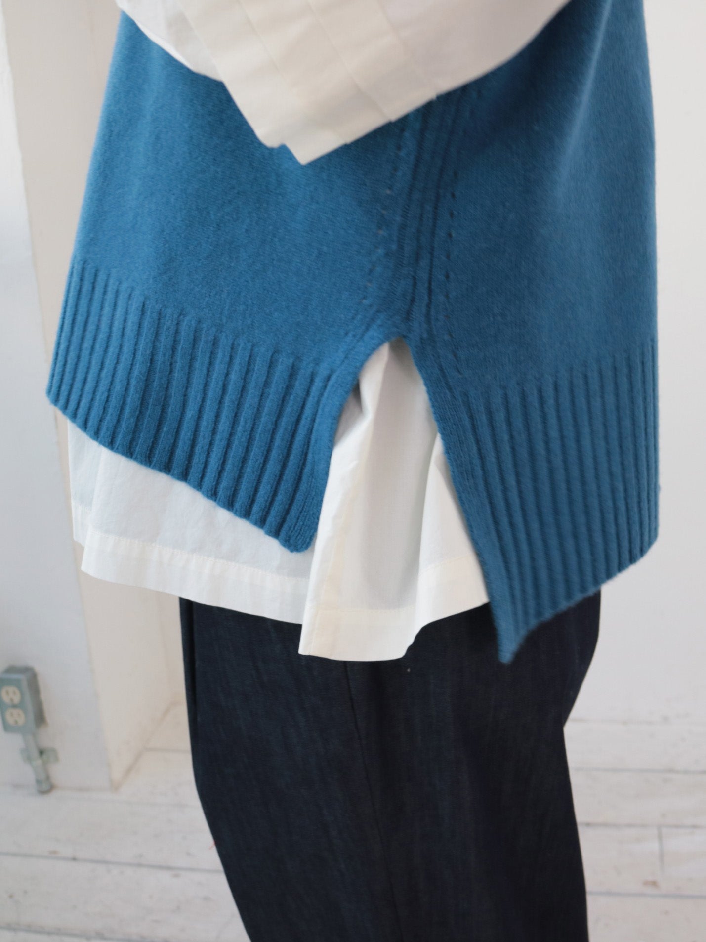 doux bleu EXファインメリノウール ニットベスト DB-2548-032