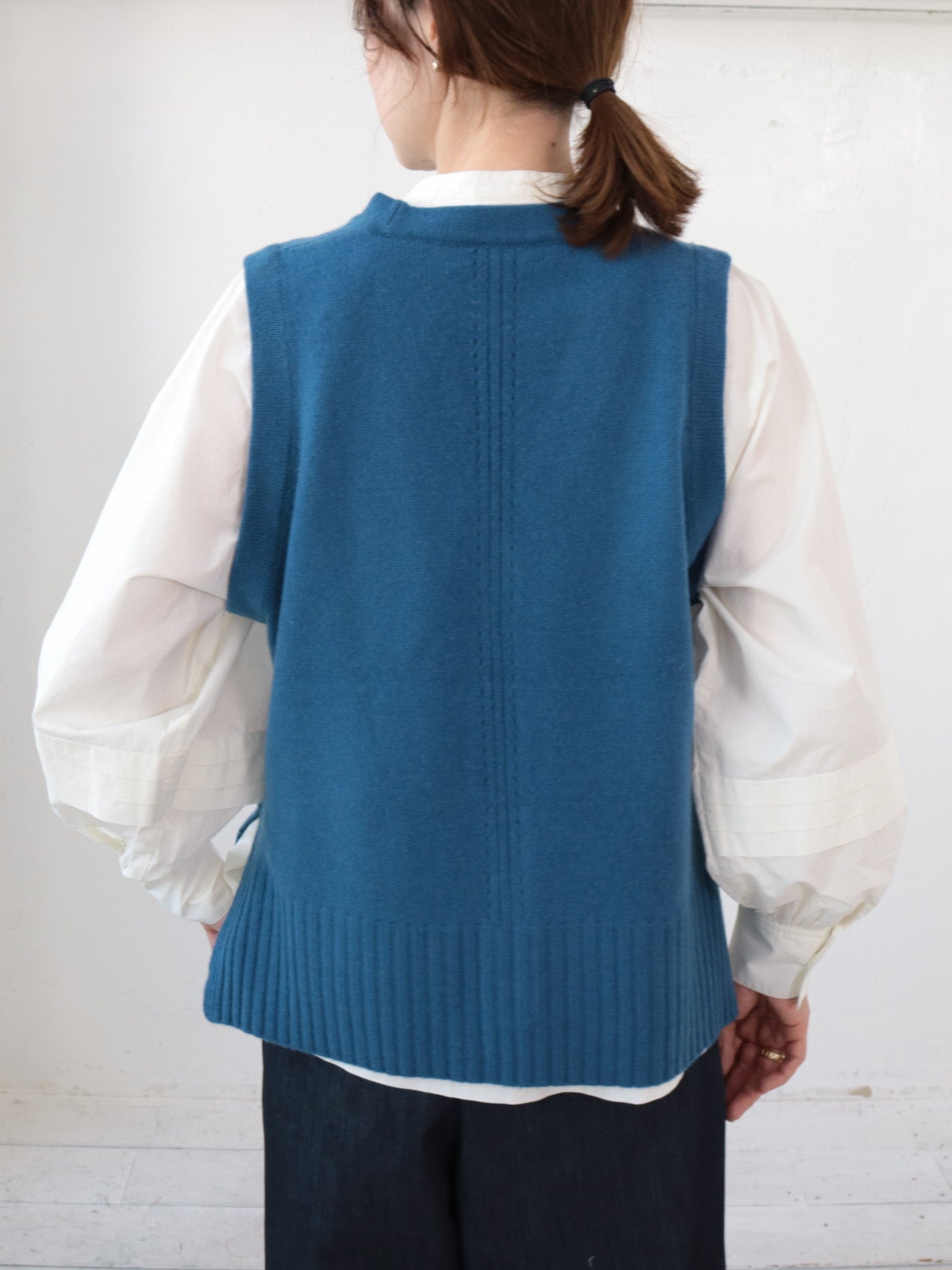 doux bleu EXファインメリノウール ニットベスト DB-2548-032