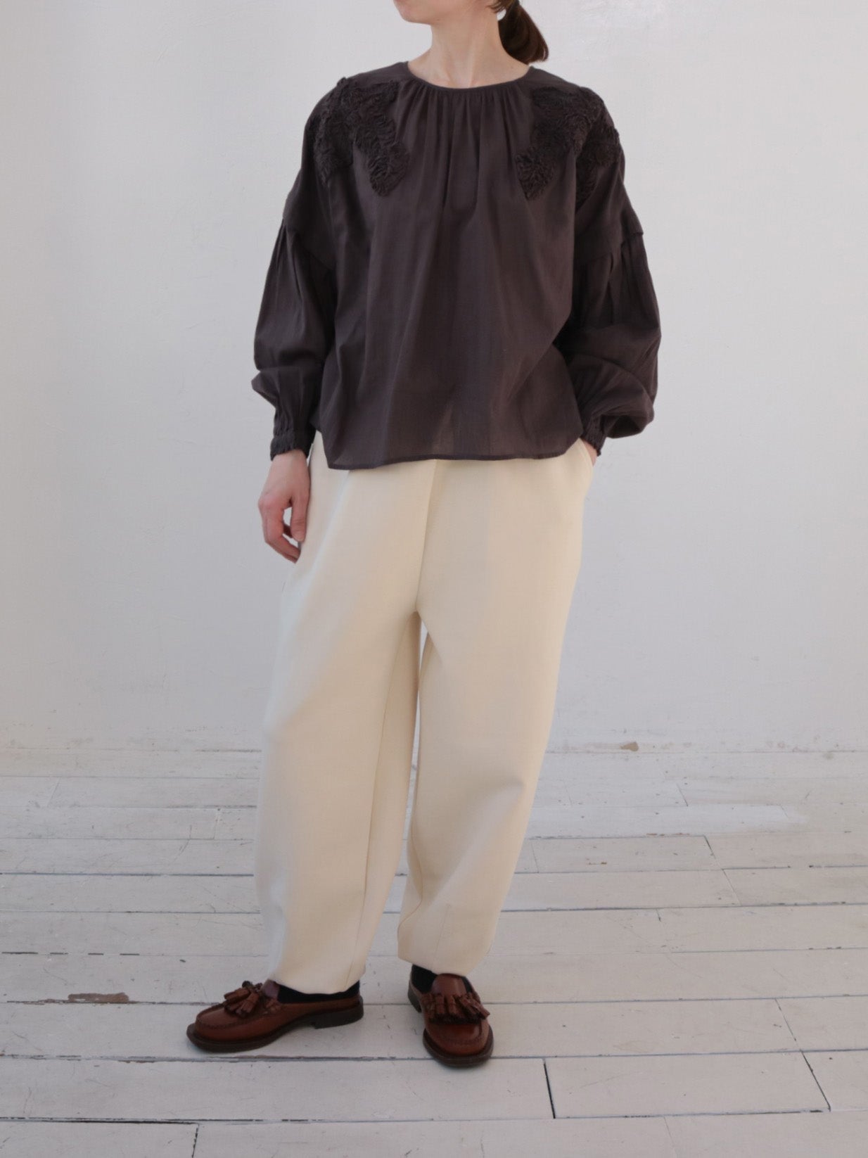 doux bleu タック ジョガーパンツ DB-2545-029