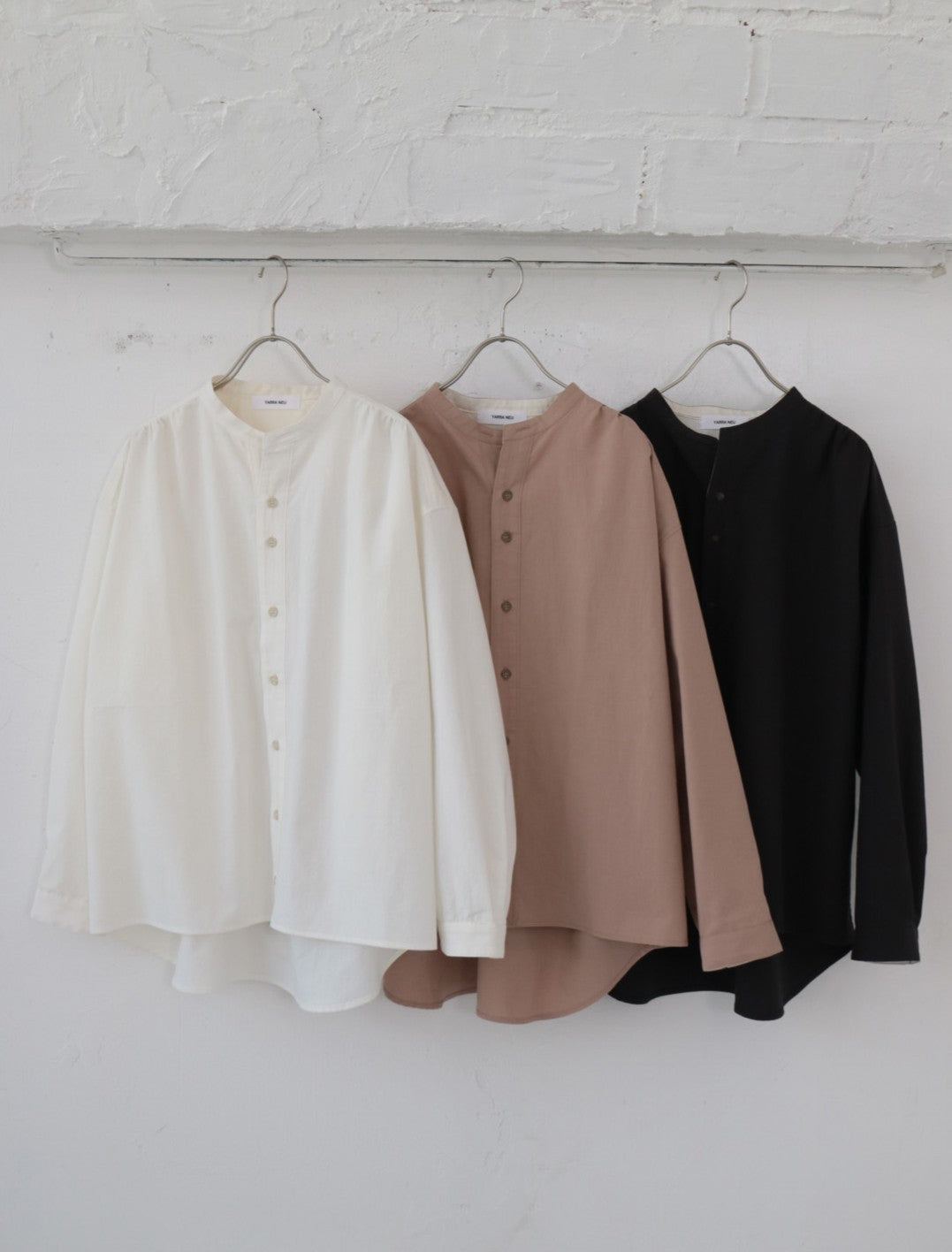 YARRA NEU 綿ウールスキッパーネックシャツ NU-5553-422