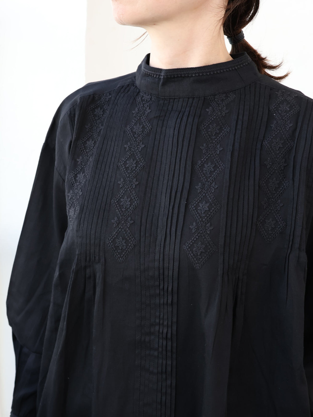 doux bleu コットンサテン 刺繍ロングシャツ DB-2653-044