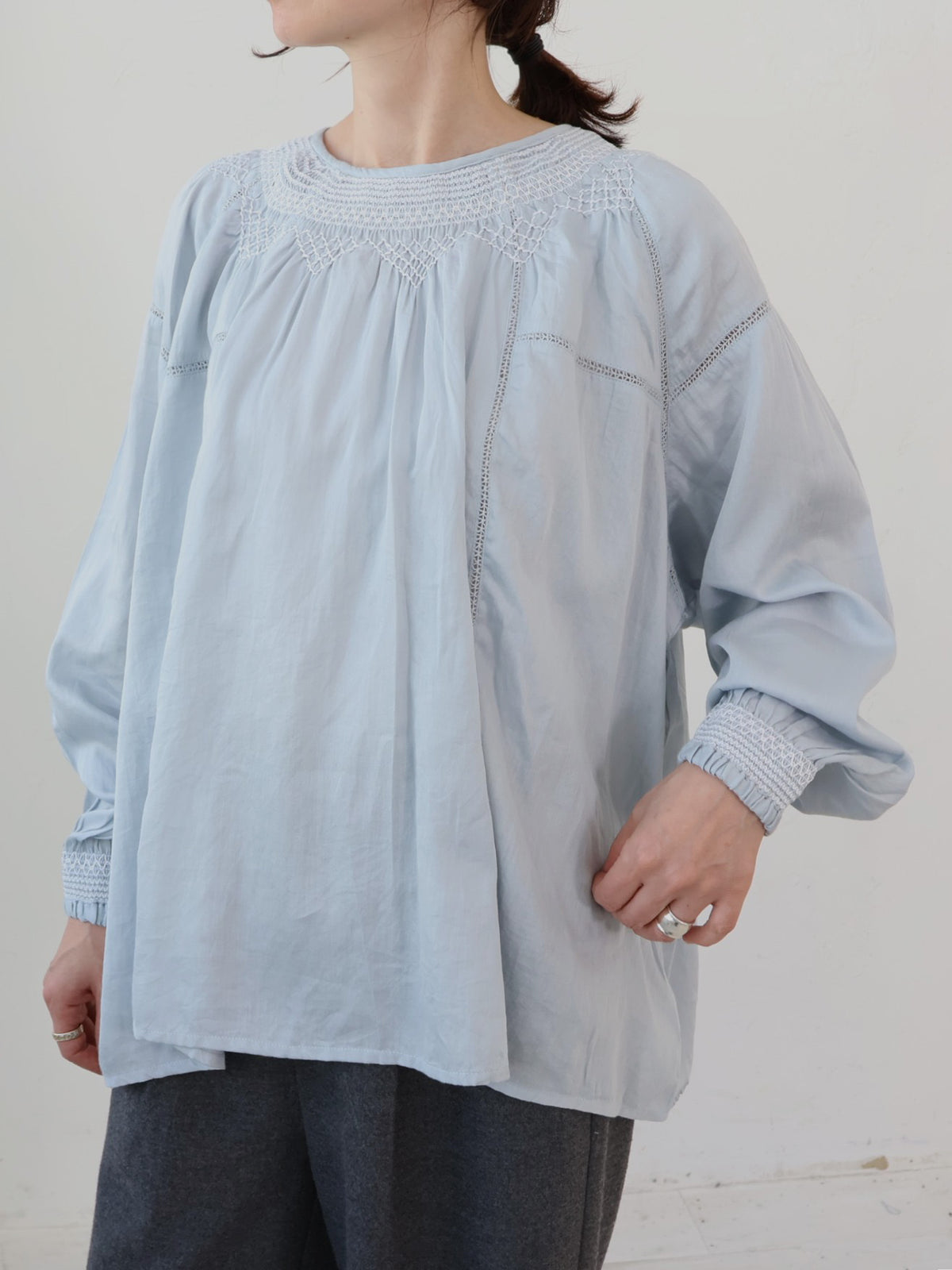 doux bleu コットンサテン シャーリングブラウス DB-2653-043