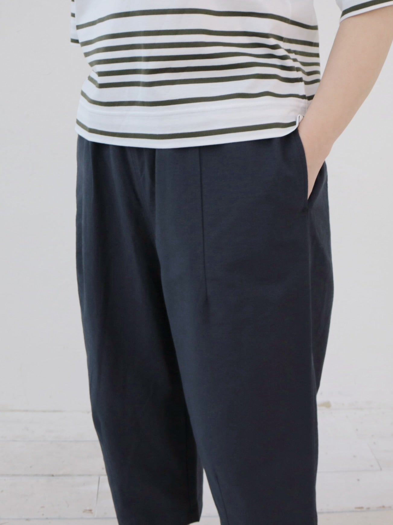 YARRA 8分丈裾ダーツパンツ YR-1535-311