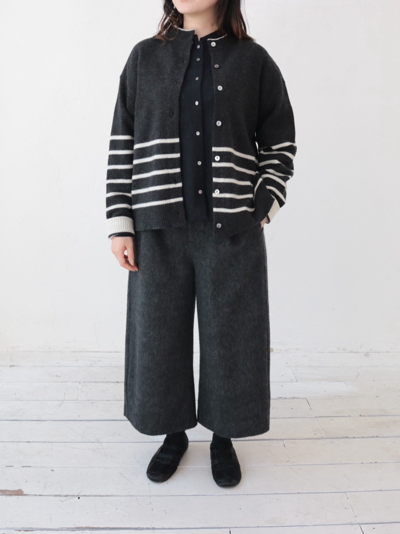 YARRA ラムウール配色ニットカーディガン YR-1552-273