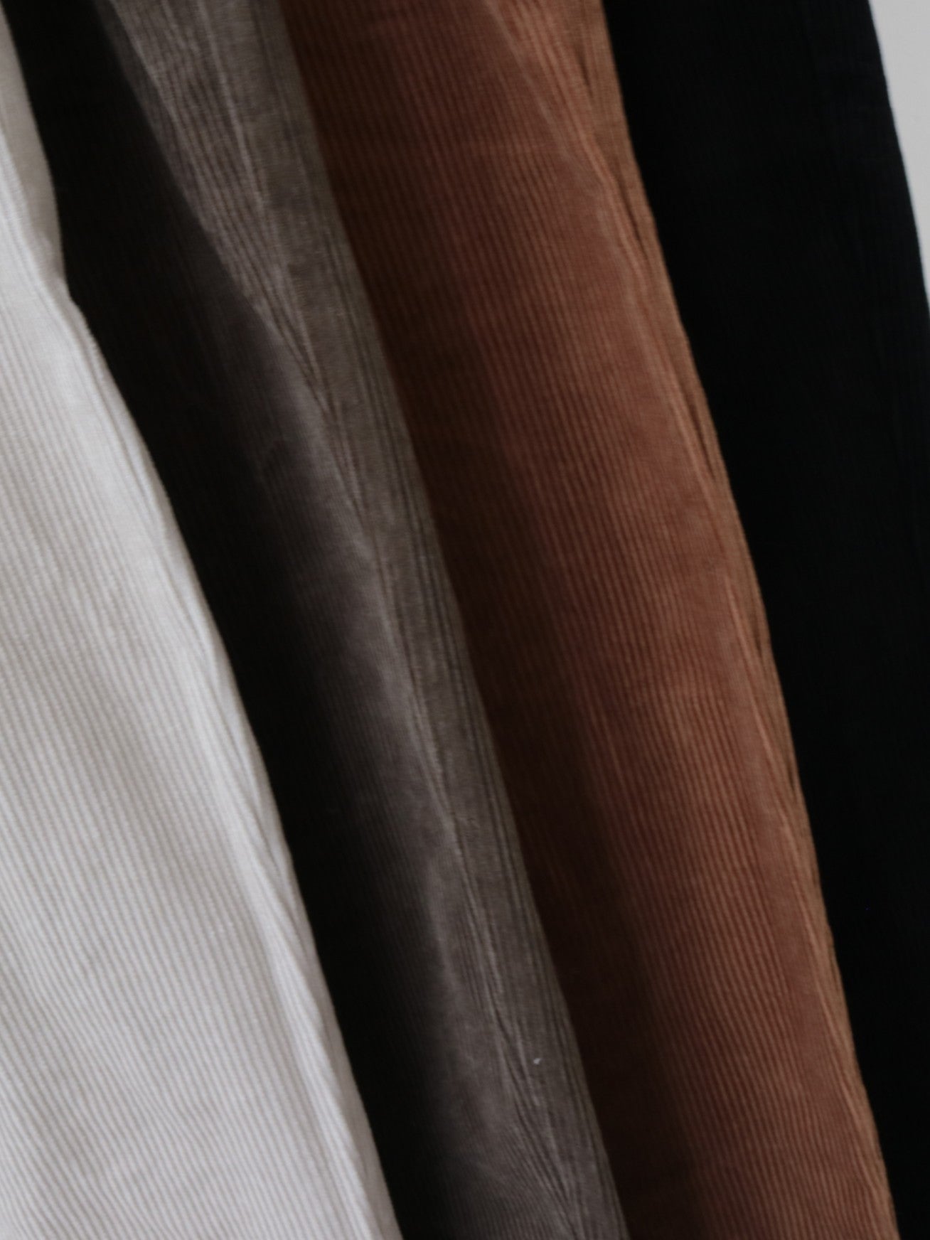 doux bleu コーデュロイ タックパンツ DB-2555-048