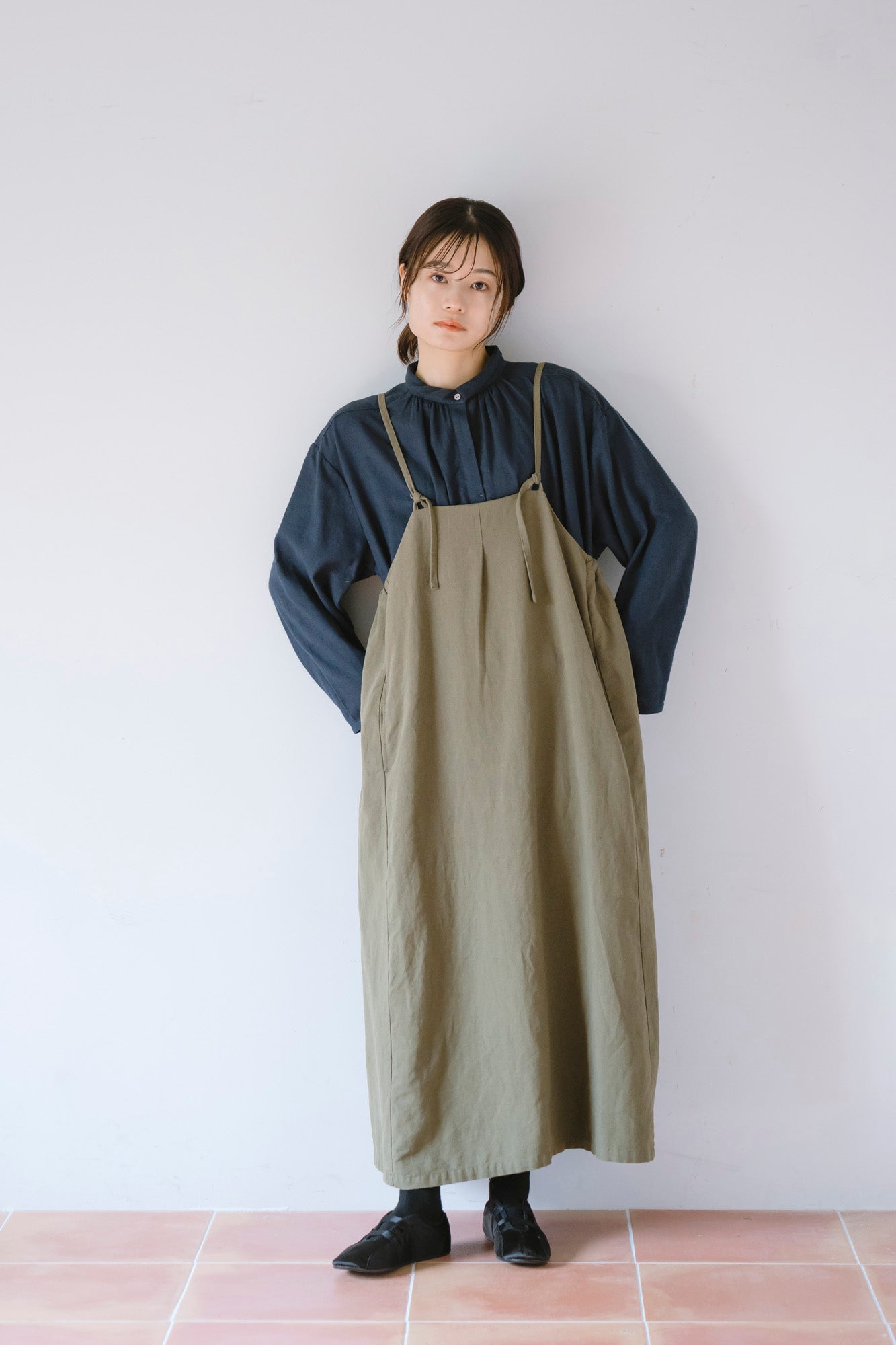 YARRA オリジナルツイルちび衿ギャザーワンピース YR-1554-249