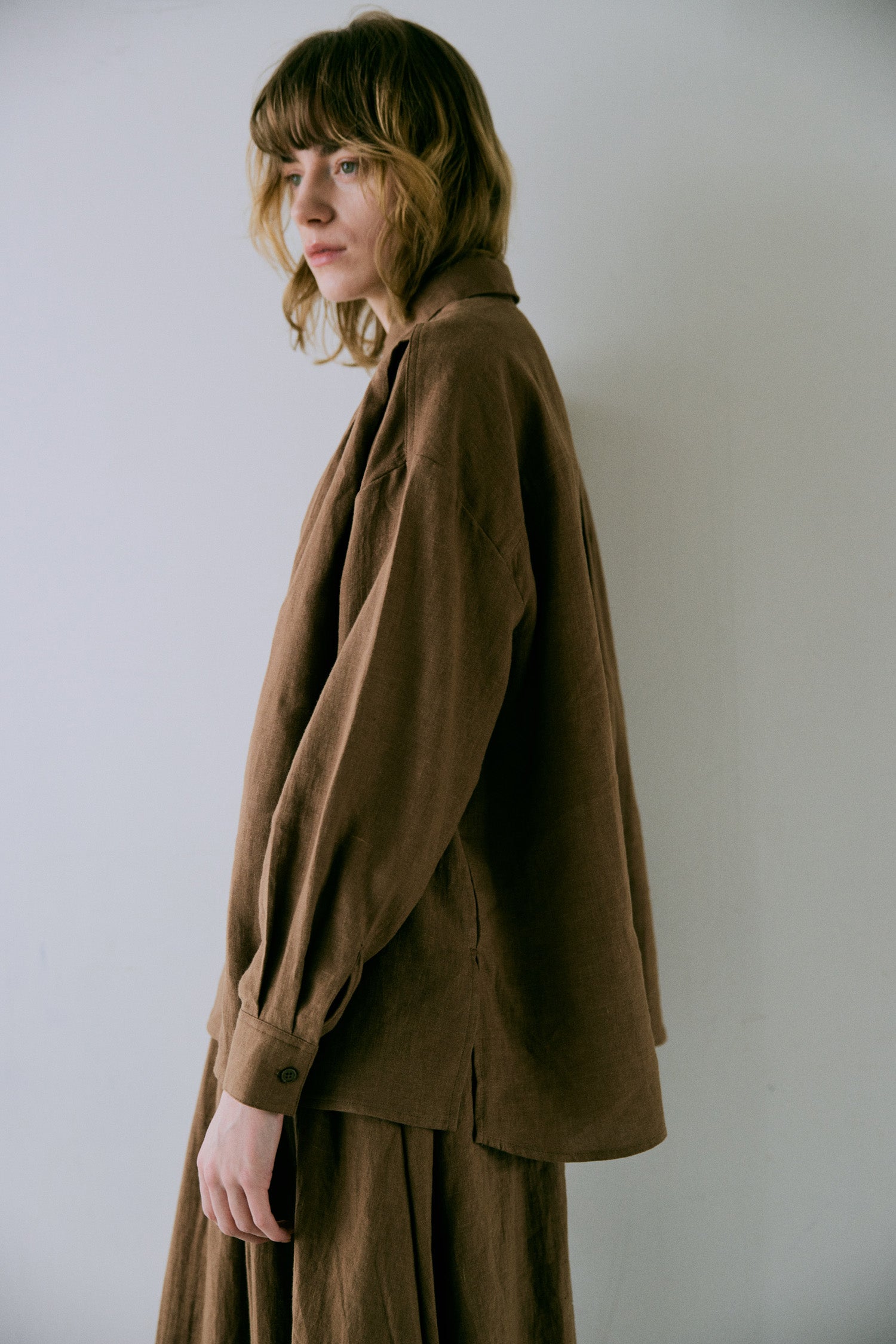 doux bleu リネンヨーク ワイドプルオーバーブラウス DB-2543-011