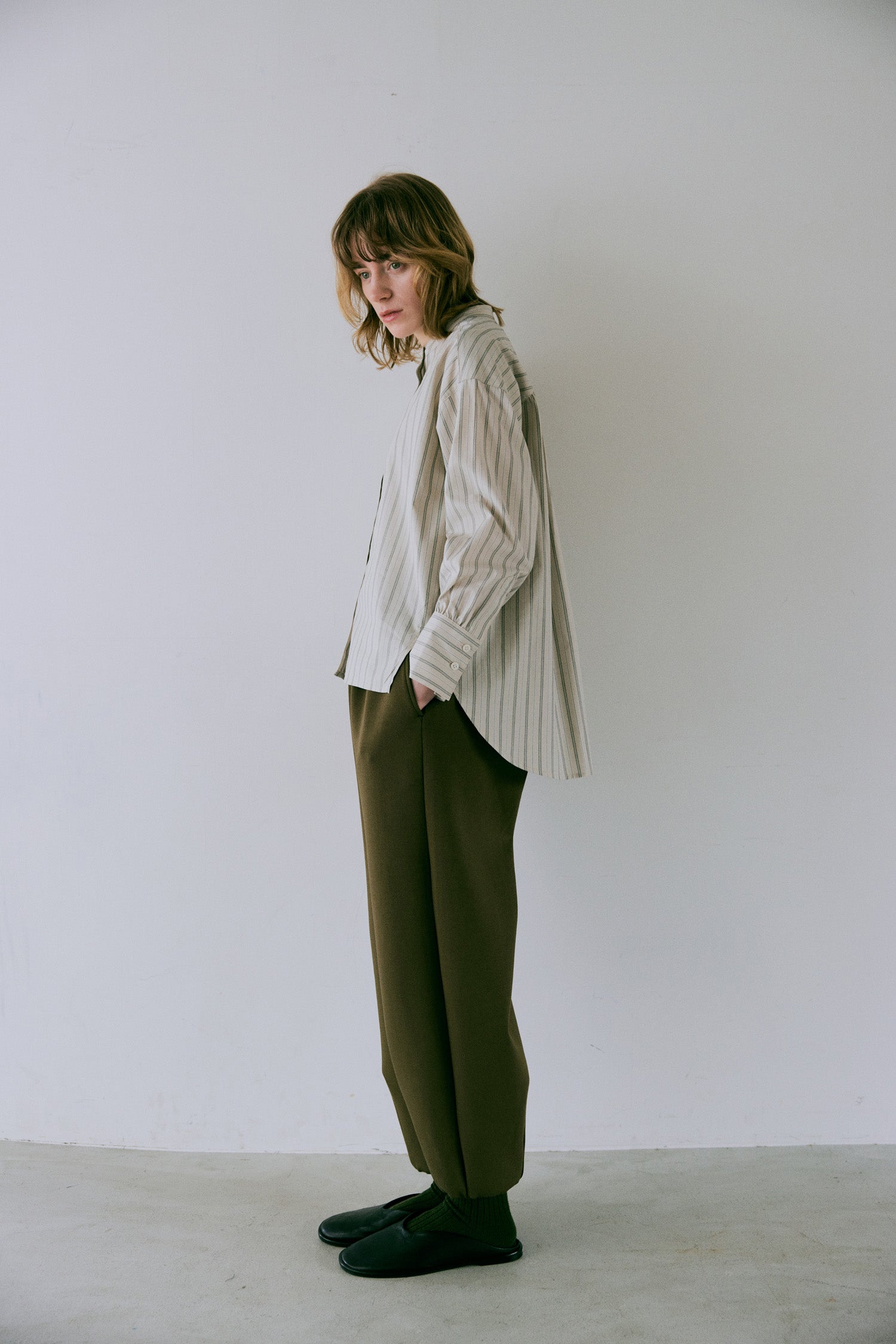 doux bleu タック ジョガーパンツ DB-2545-029