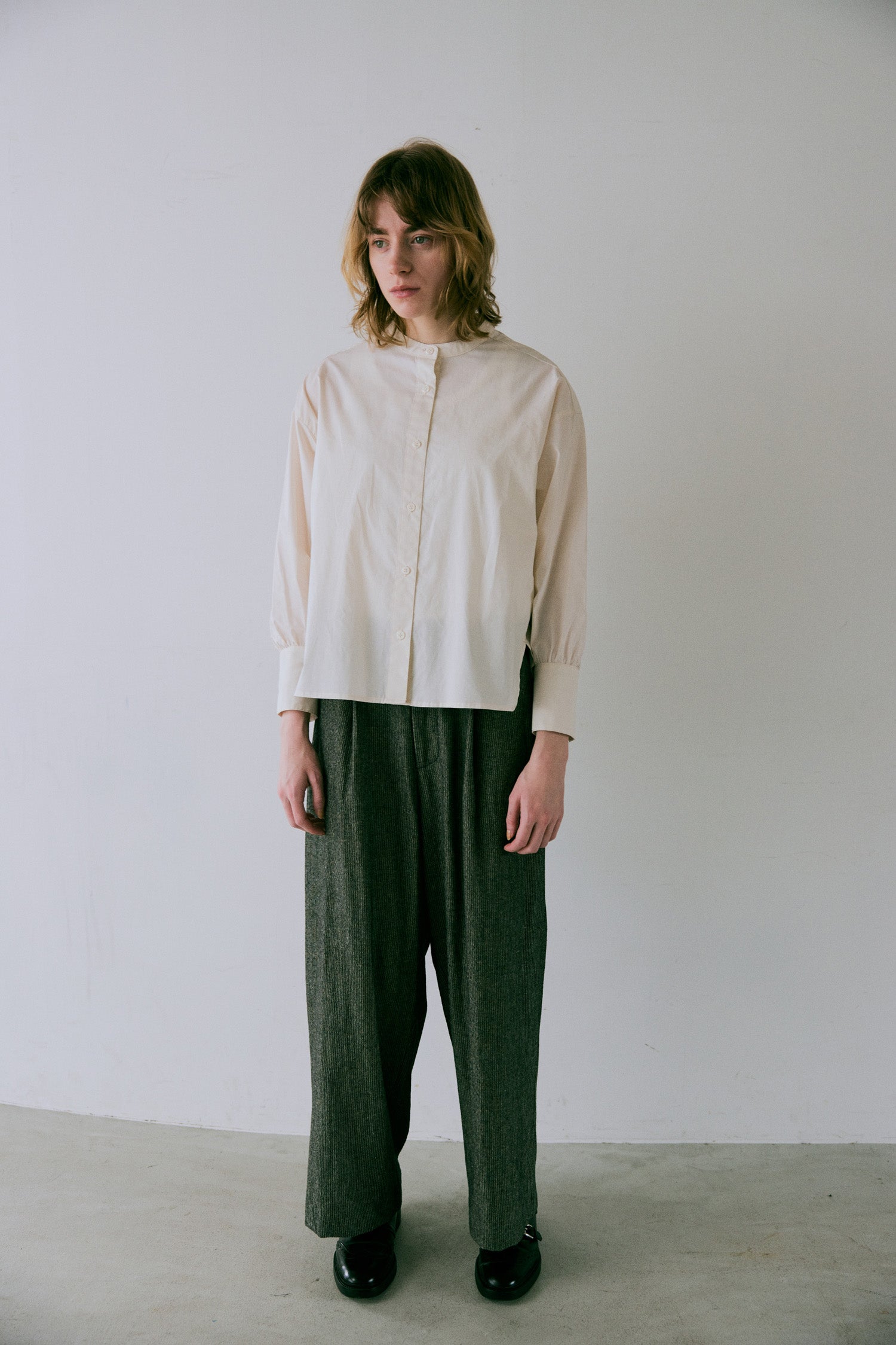 doux bleu バックギャザーシャツ DB-2543-028