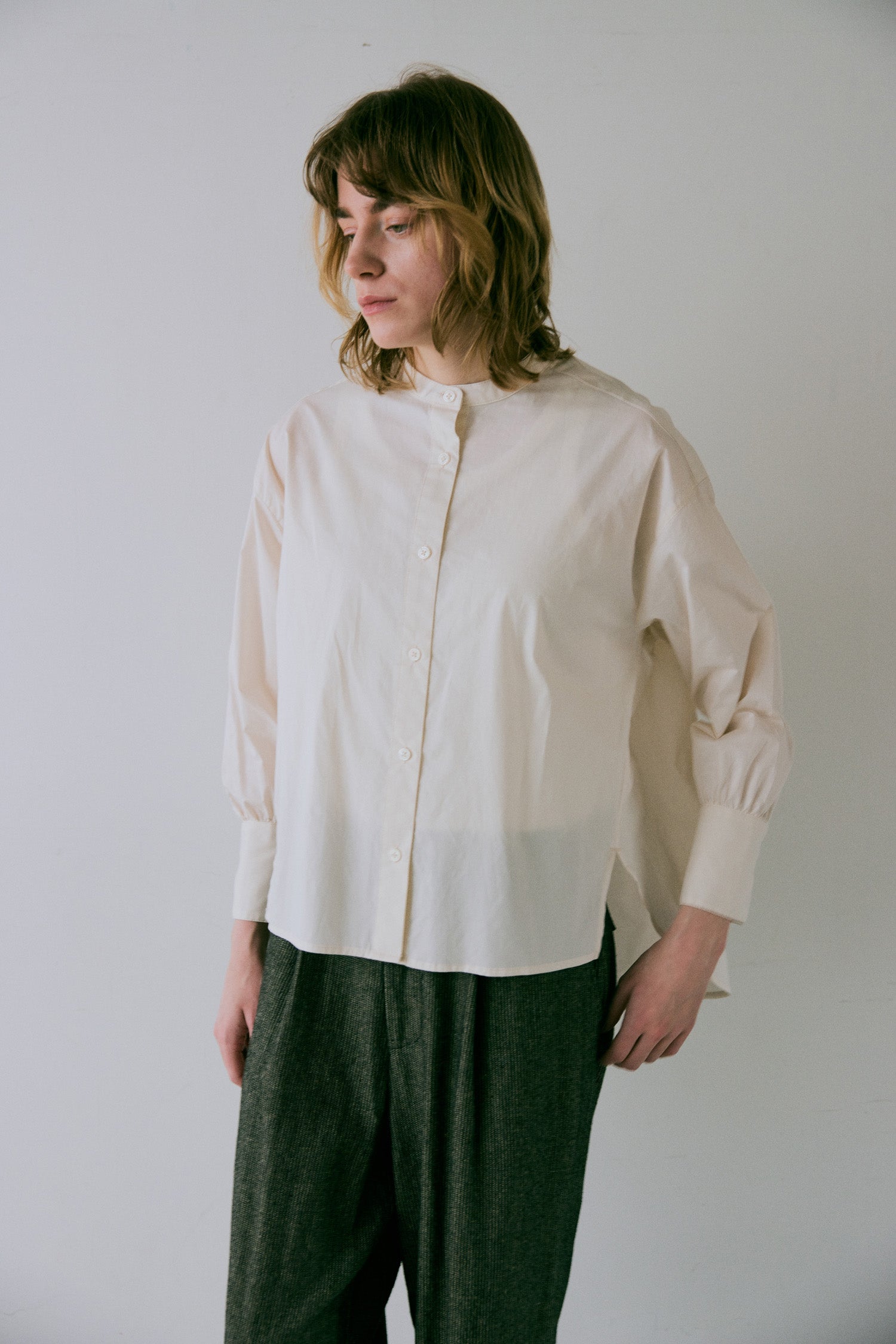 doux bleu バックギャザーシャツ DB-2543-028