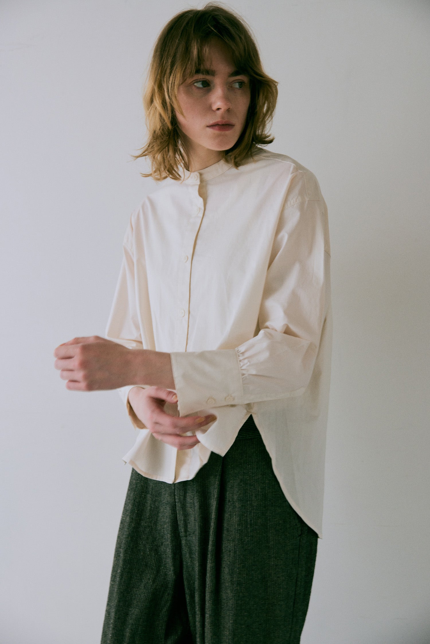 doux bleu バックギャザーシャツ DB-2543-028