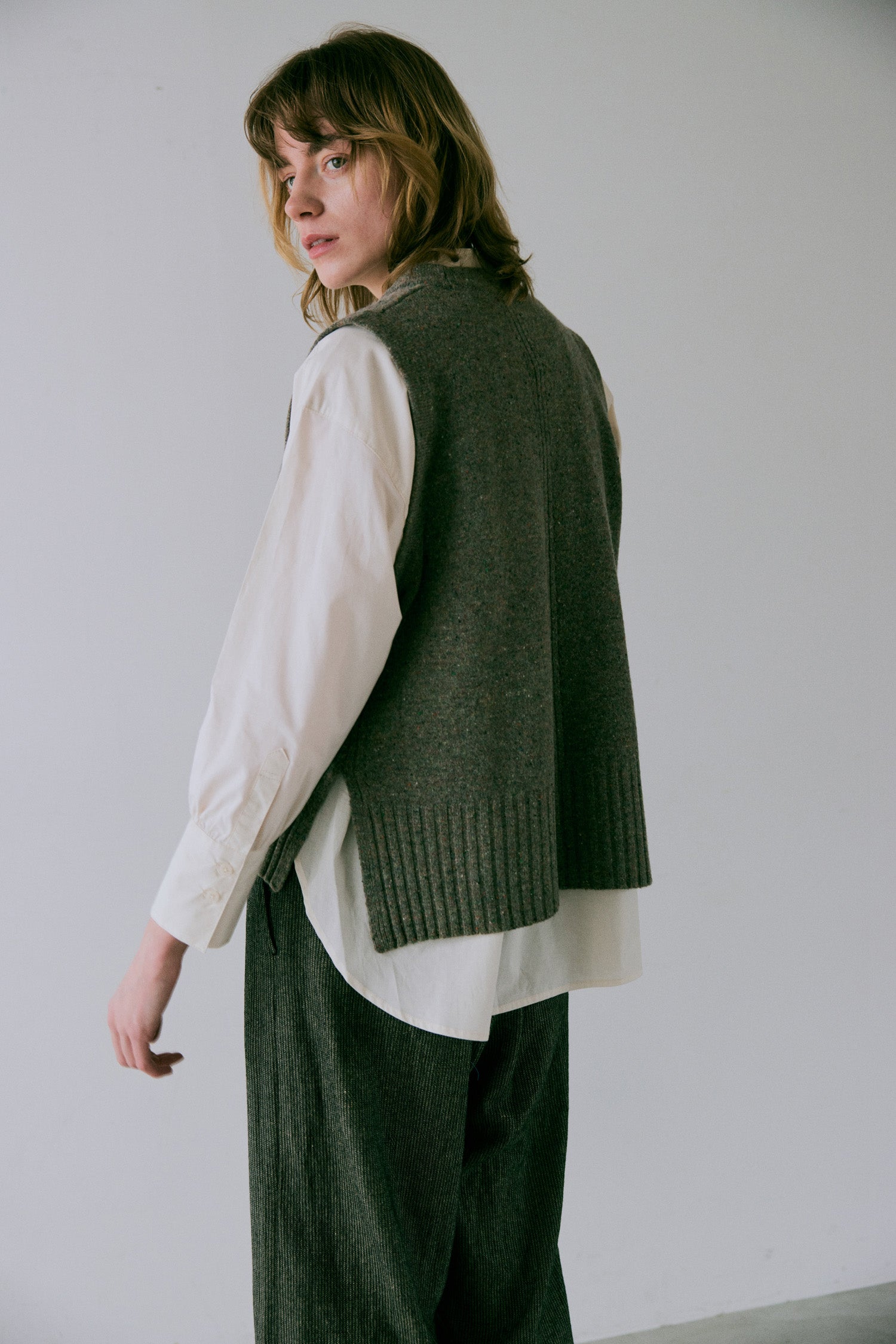 doux bleu EXファインメリノウール ニットベスト DB-2548-032