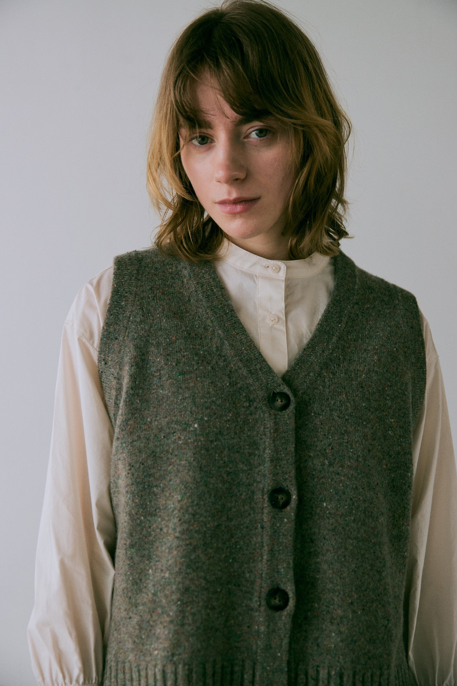 doux bleu EXファインメリノウール ニットベスト DB-2548-032