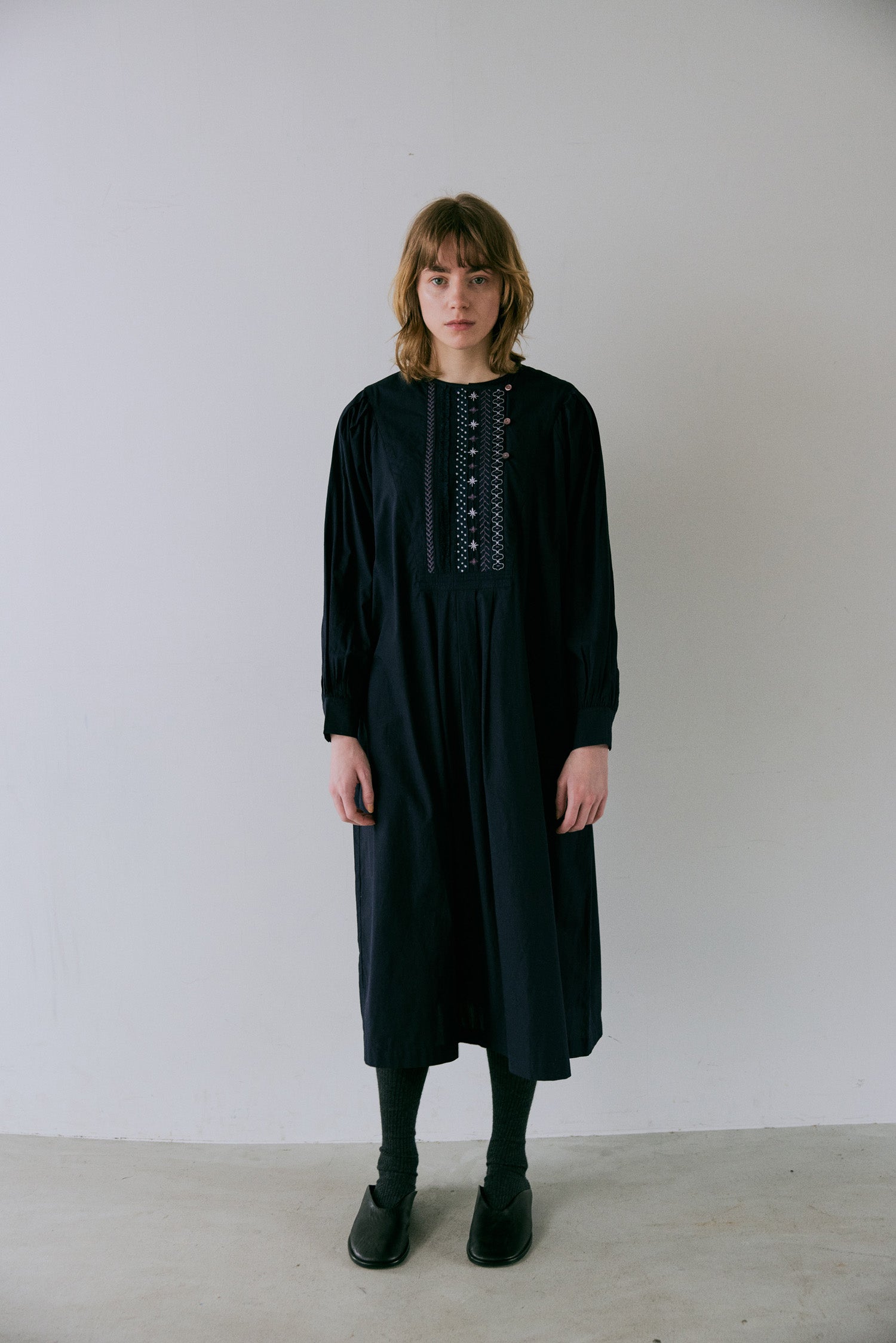 doux bleu ステッチ エンブロイダリーワンピース DB-2544-018