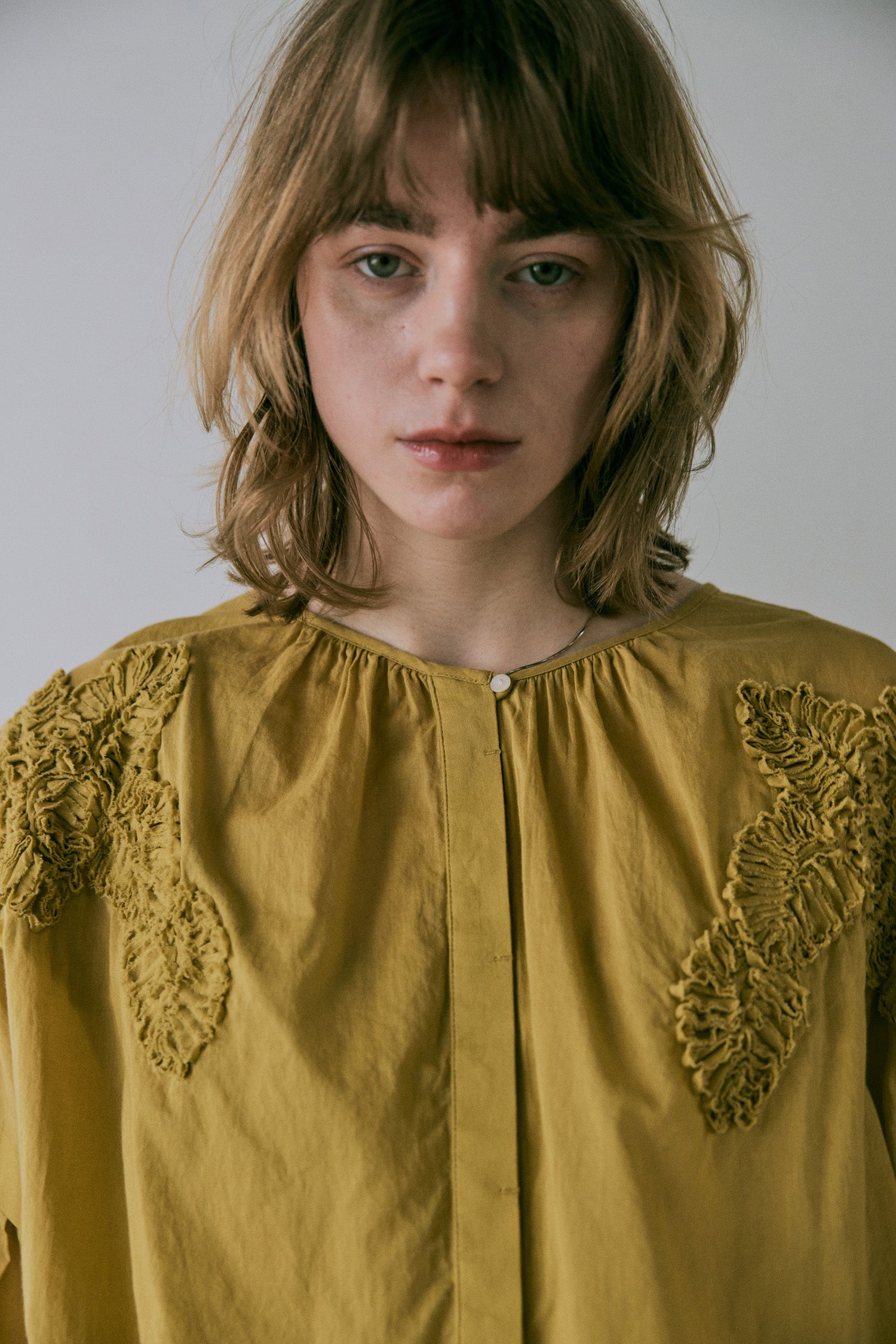 doux bleu ストリング刺繍ブラウス DB-2543-004