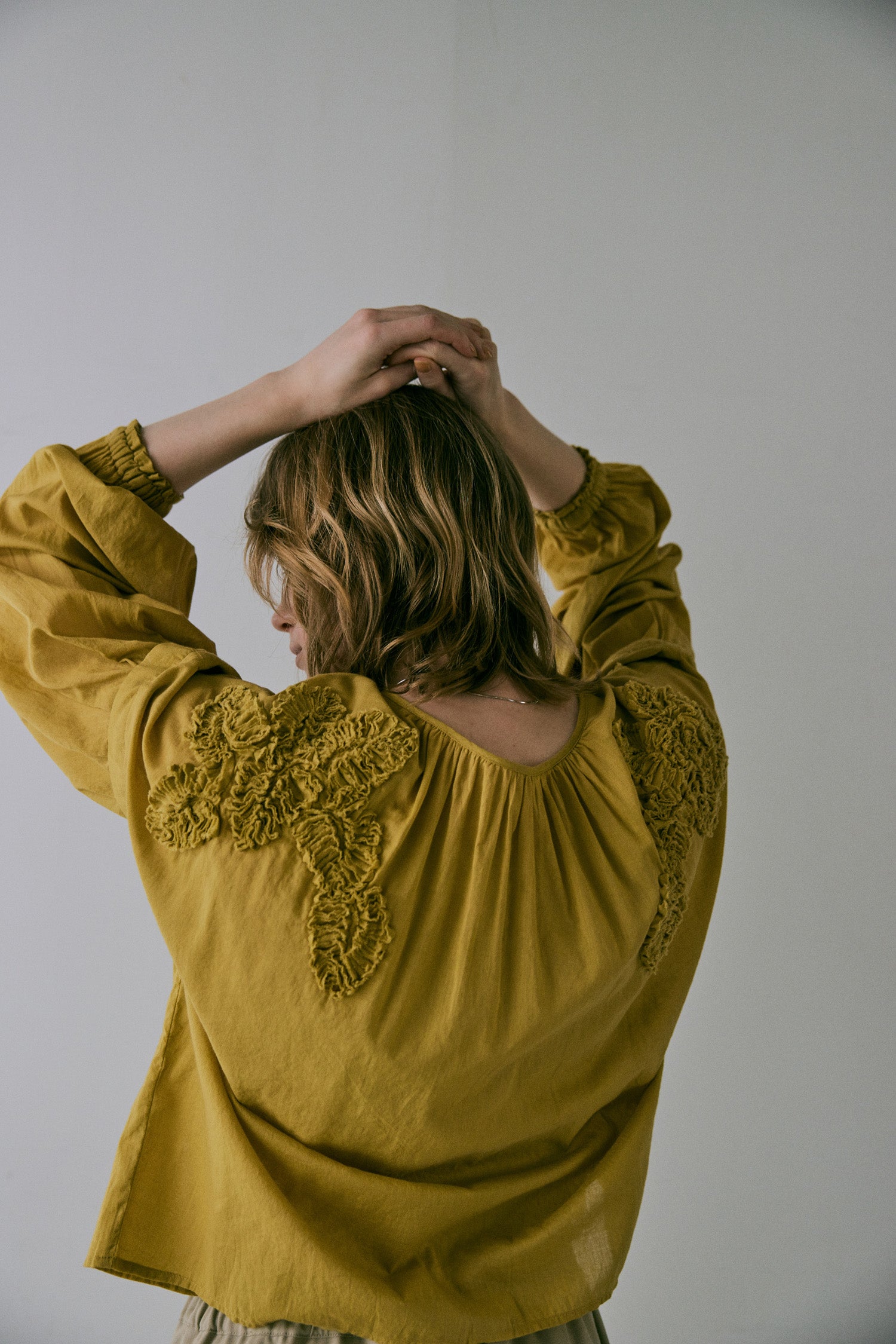 doux bleu ストリング刺繍ブラウス DB-2543-004