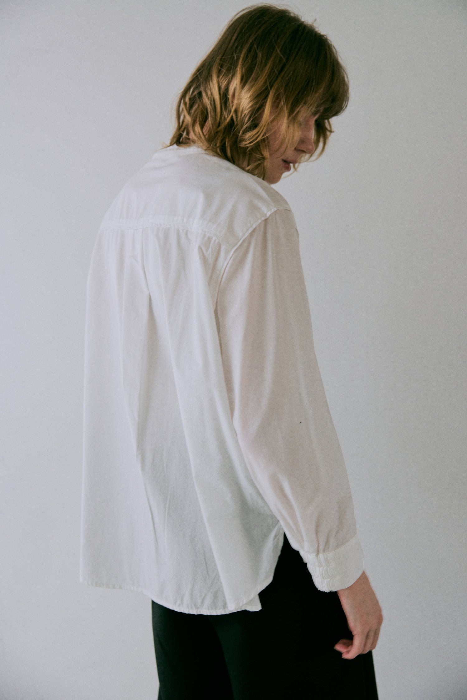 doux bleu ステッチ エンブロイダリーシャツ DB-2543-017