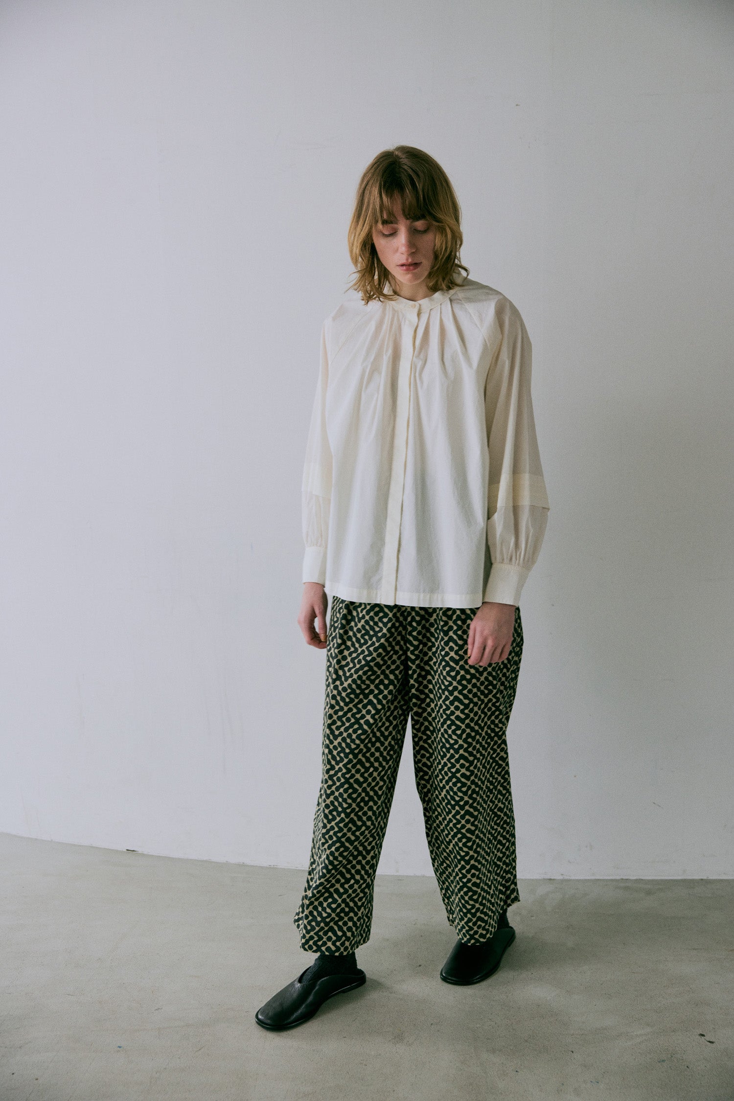 doux bleu コットンタックブラウス DB-2543-038