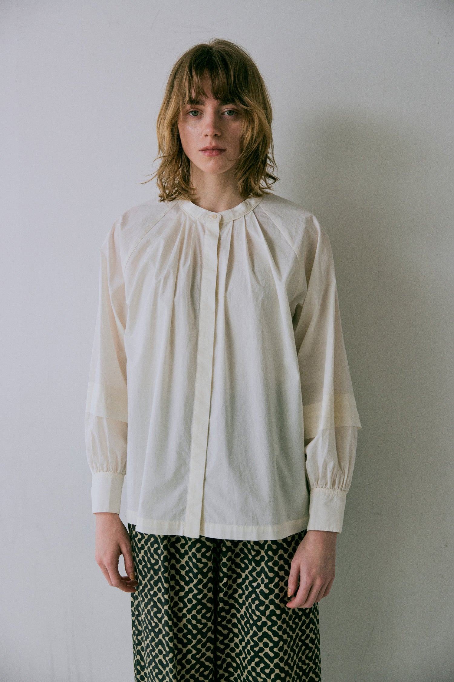 doux bleu コットンタックブラウス DB-2543-038