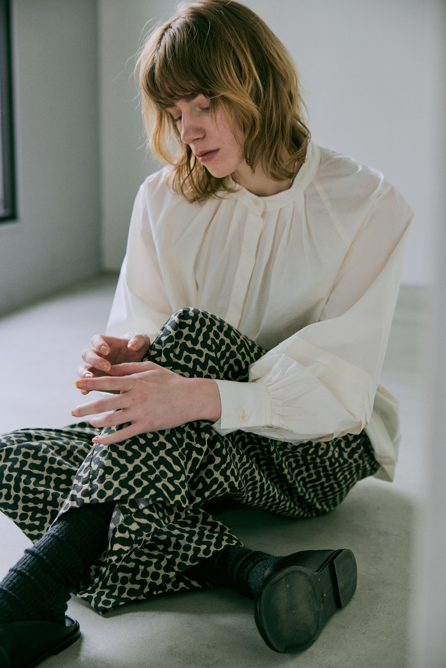 doux bleu インドプリント イージーパンツ DB-2545-007