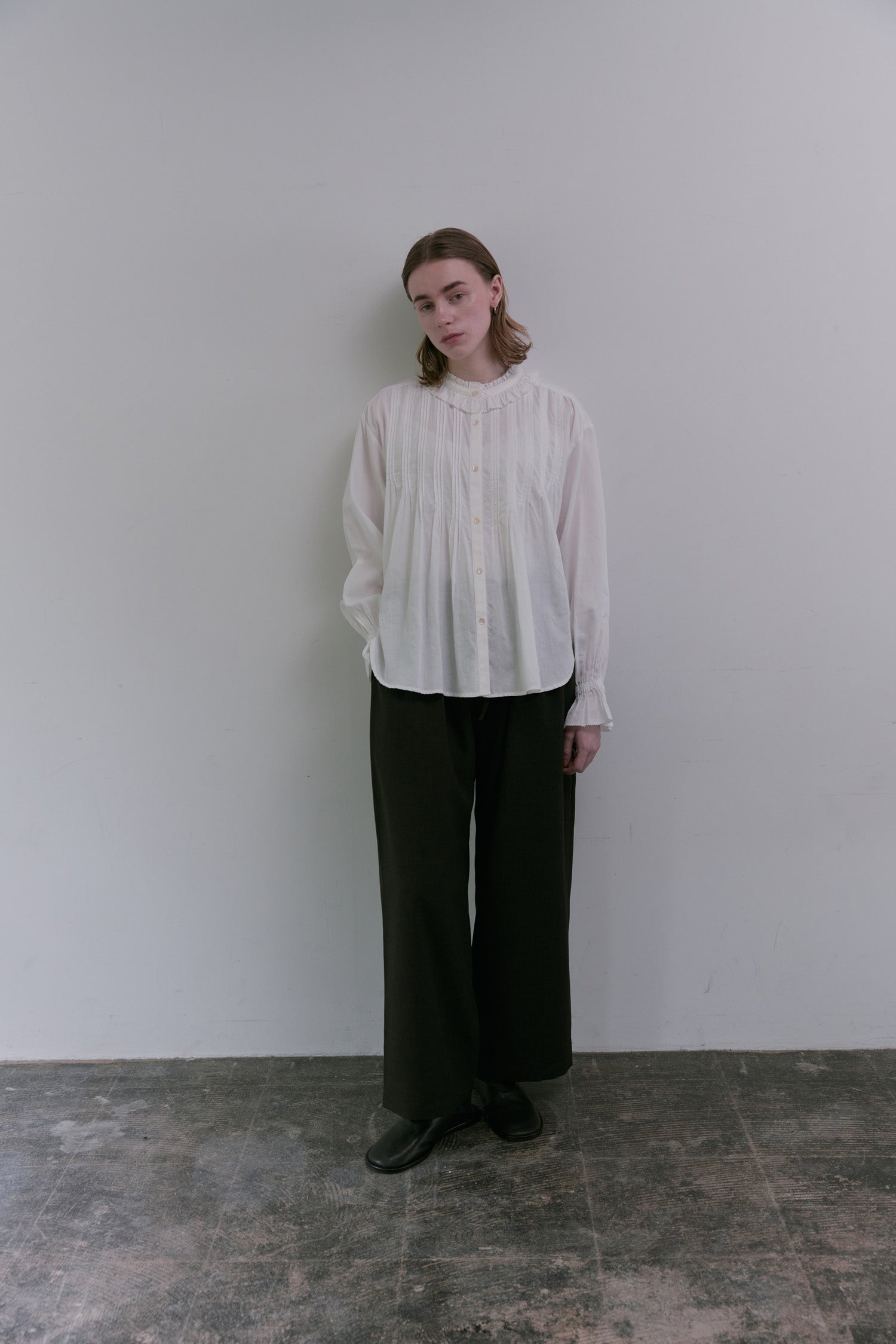 doux bleu ウーリーノ タックパンツ DB-2555-053