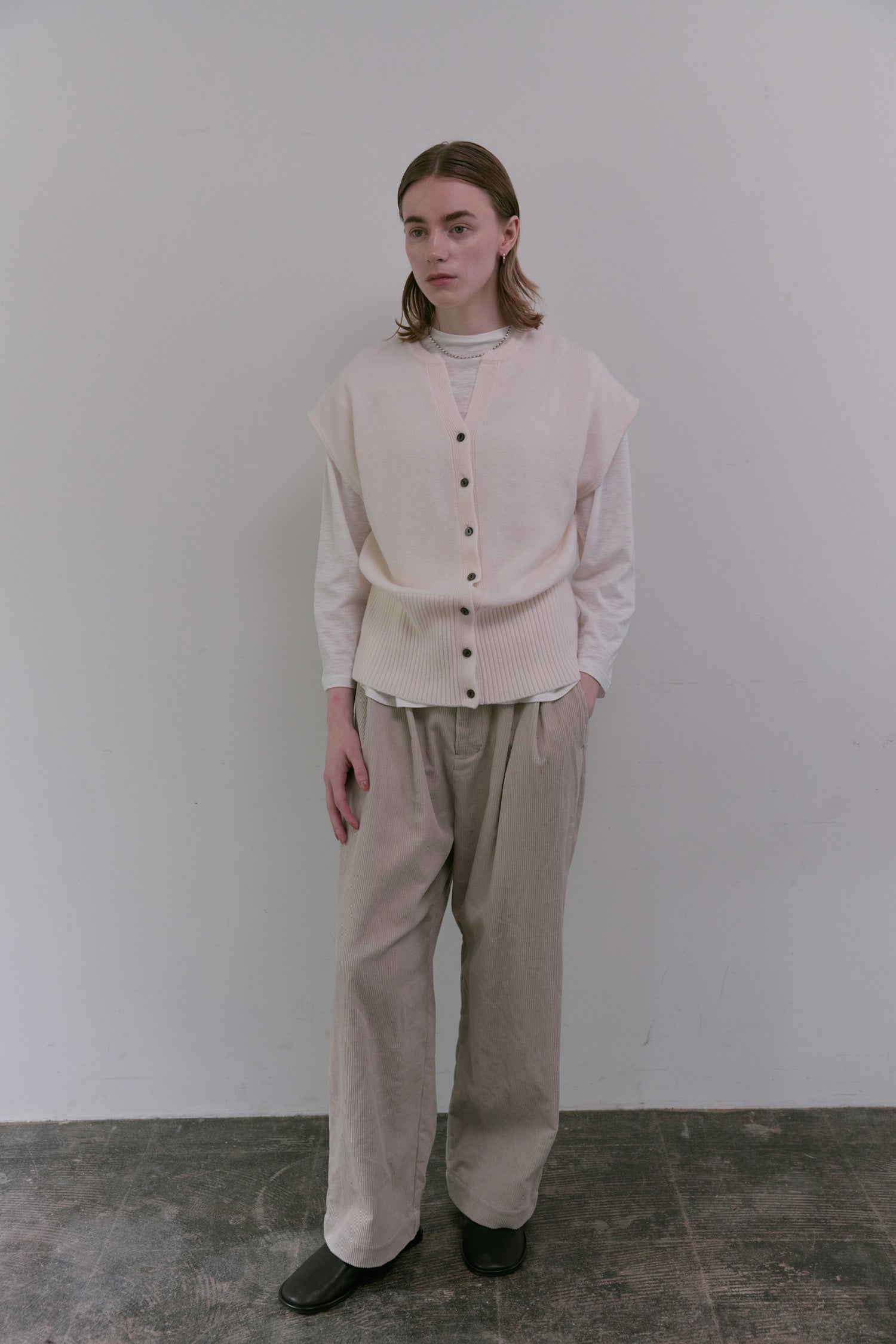 doux bleu コーデュロイ タックパンツ DB-2555-048