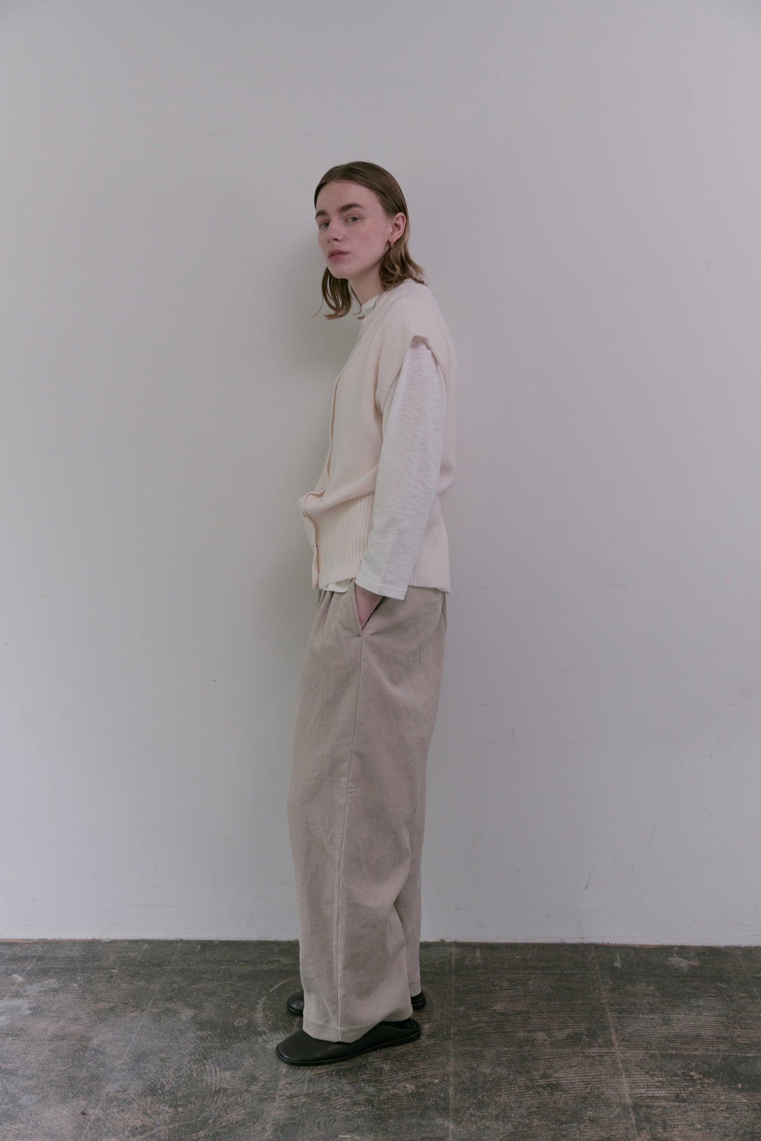 doux bleu バックタック ニットベスト DB-2558-046