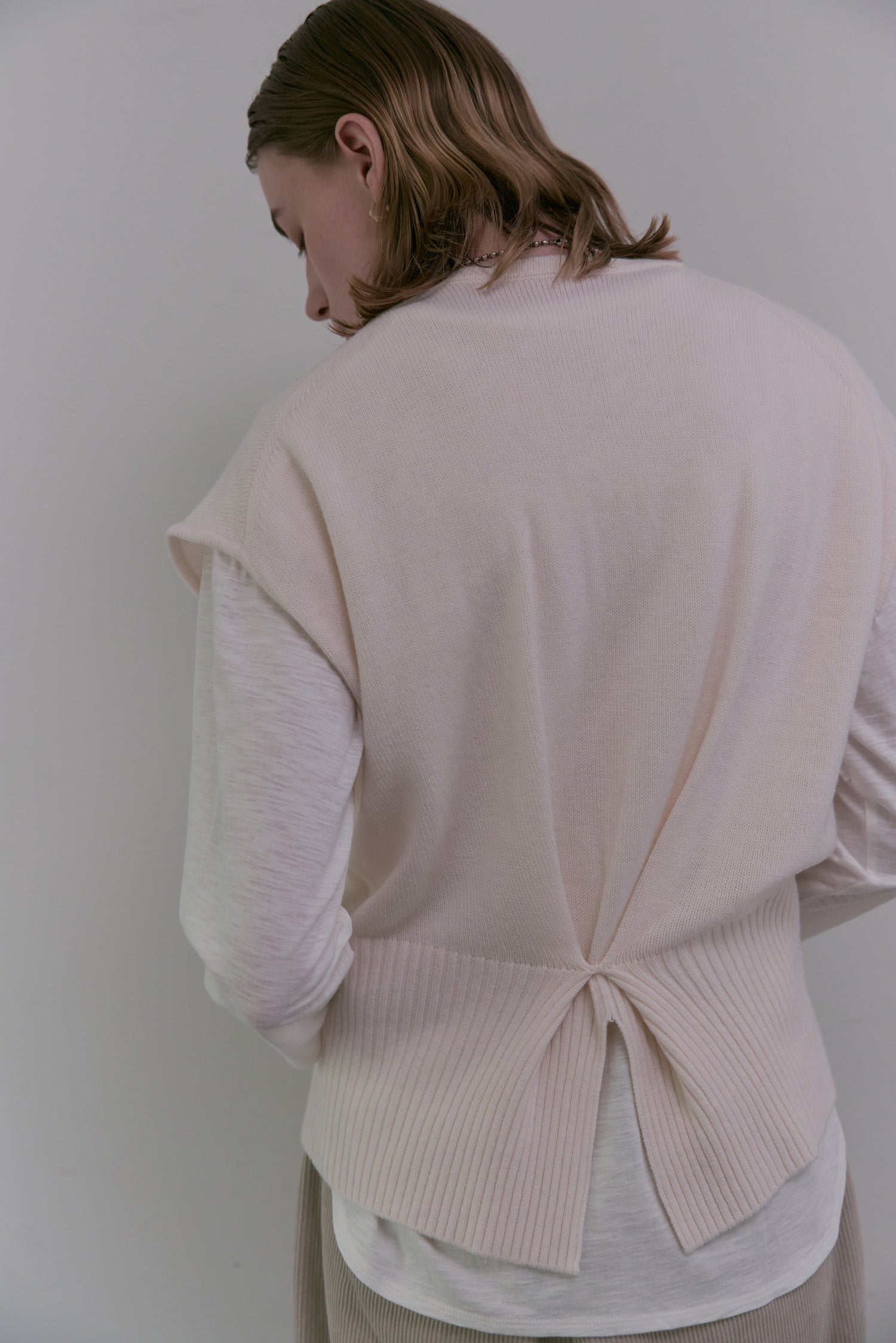 doux bleu バックタック ニットベスト DB-2558-046