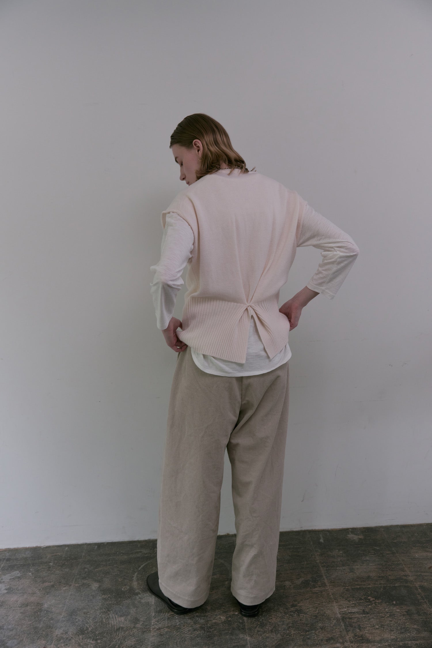 doux bleu バックタック ニットベスト DB-2558-046