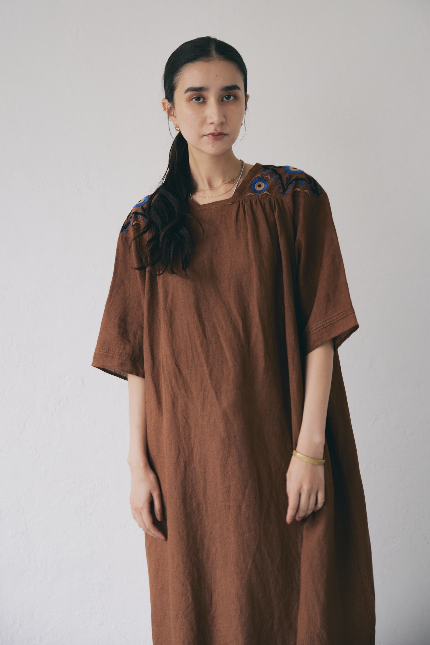 doux bleu インドリネン 刺繍ワンピース DB-2524-051