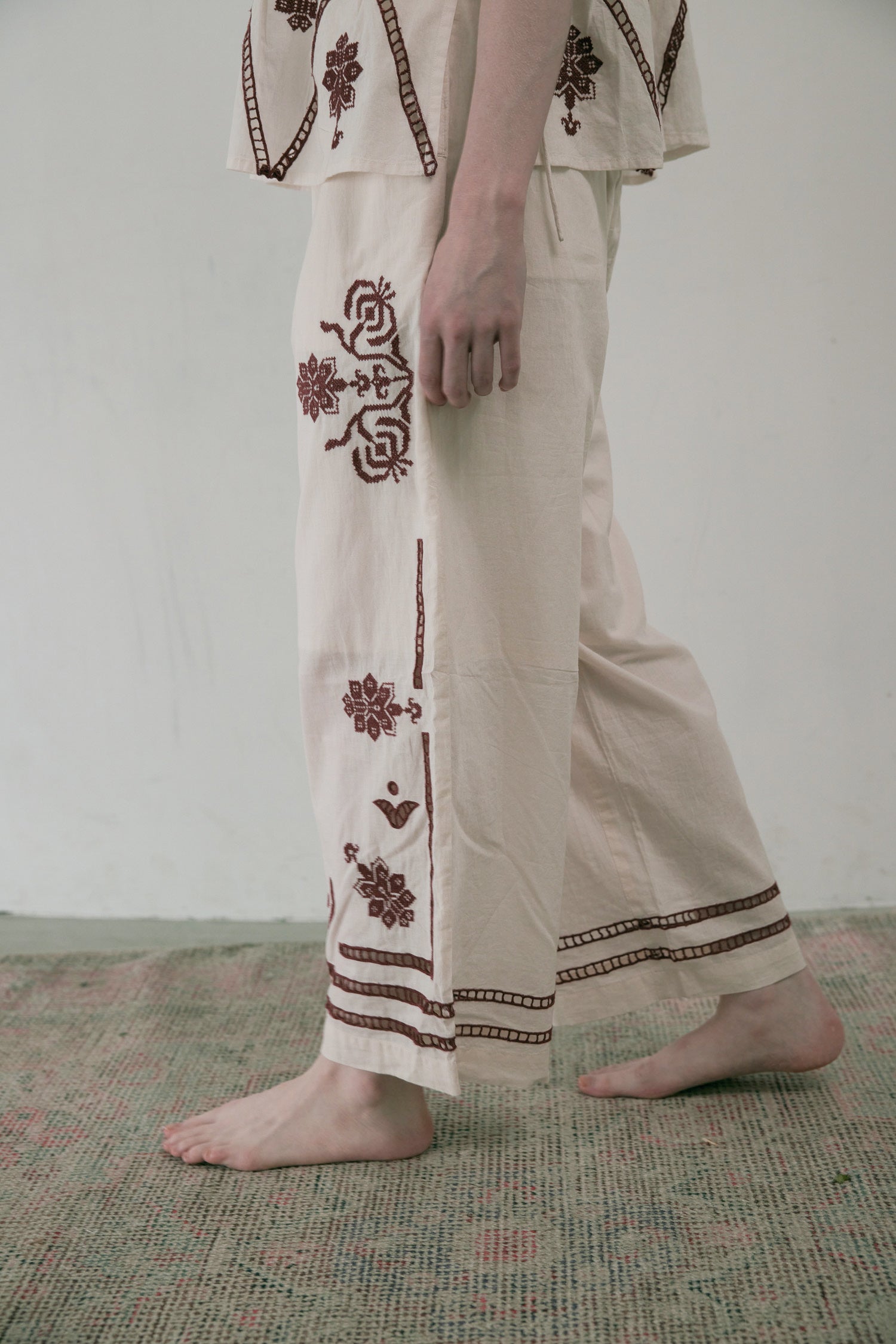 doux bleu クロスステッチ刺繍パンツ DB-2535-082